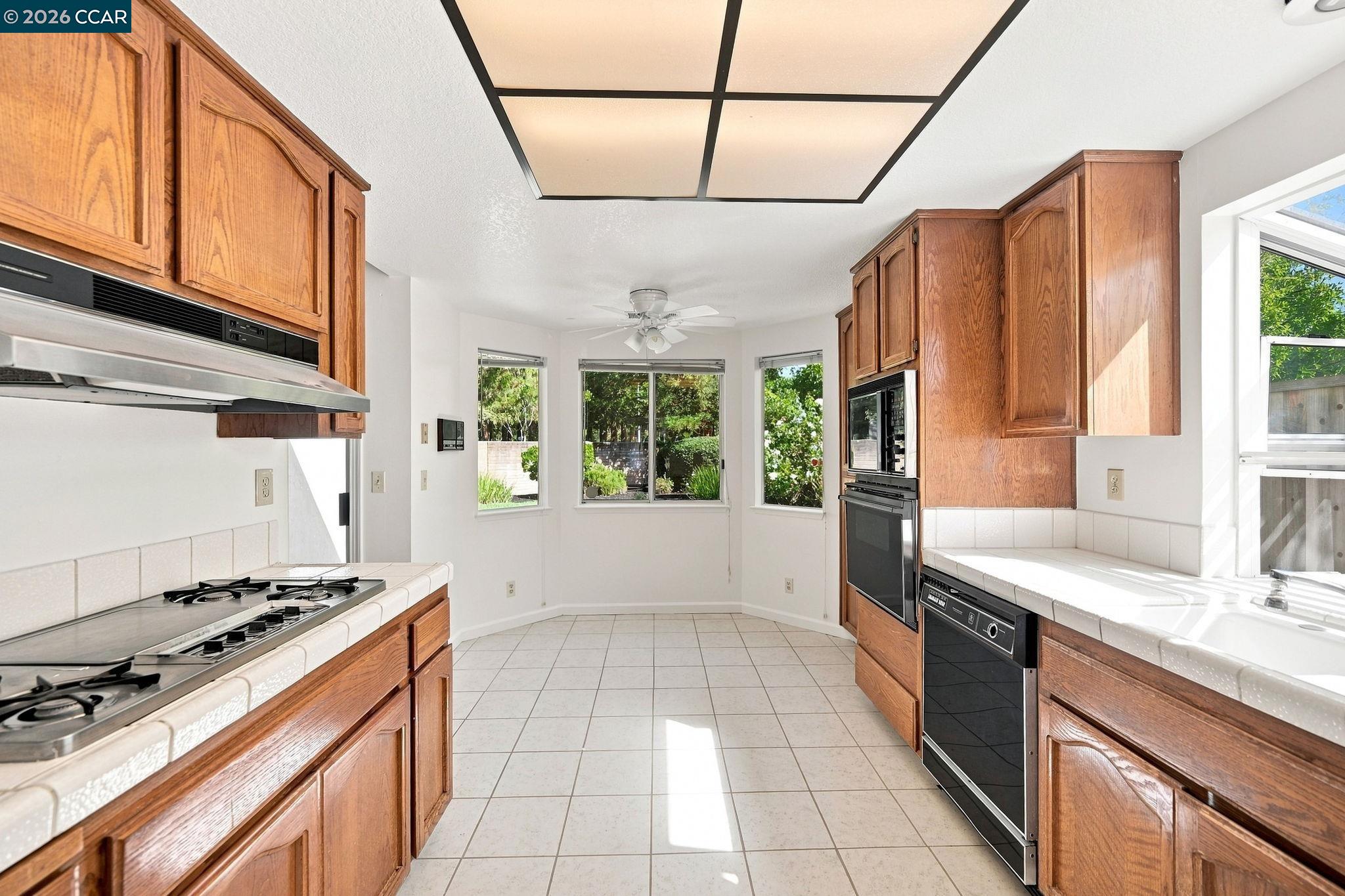 147 SUMMERSET COURT, San Ramon CA 94583 — photo 6
