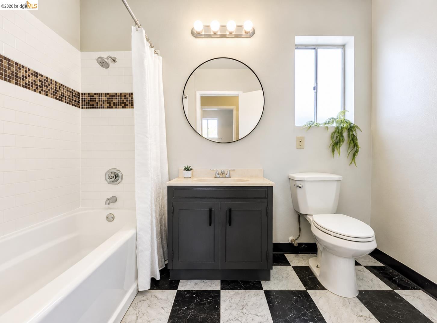 318 Butte St, Vallejo CA 94590 — photo 8