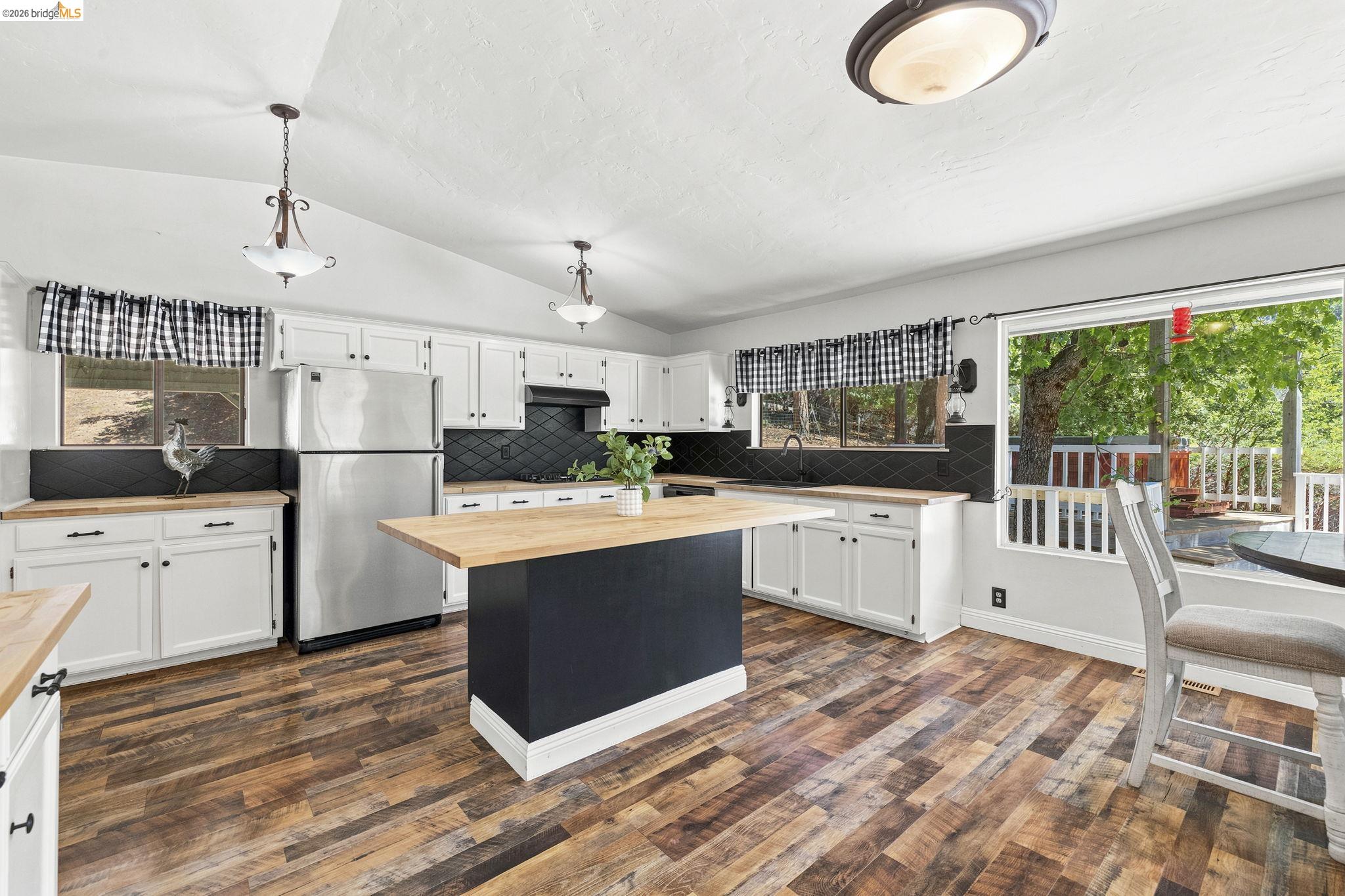 22148 Crystal Falls Dr. West, Sonora CA 95370 — photo 14