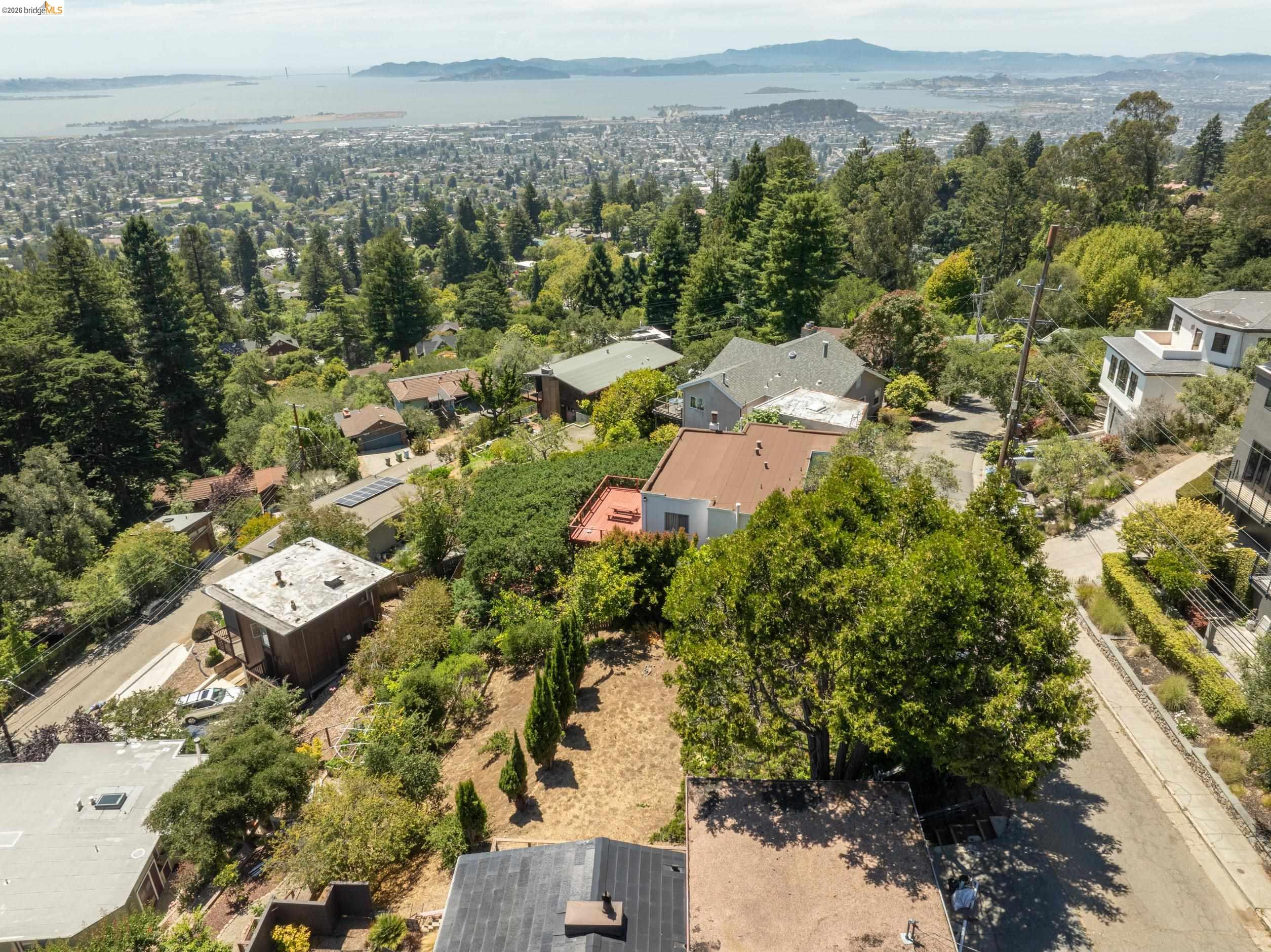 1072 Sterling Ave
