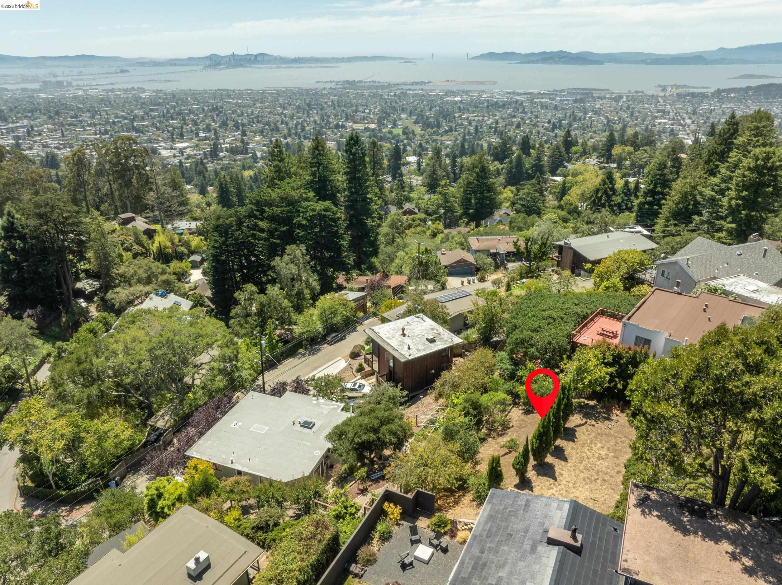 1072 Sterling Ave