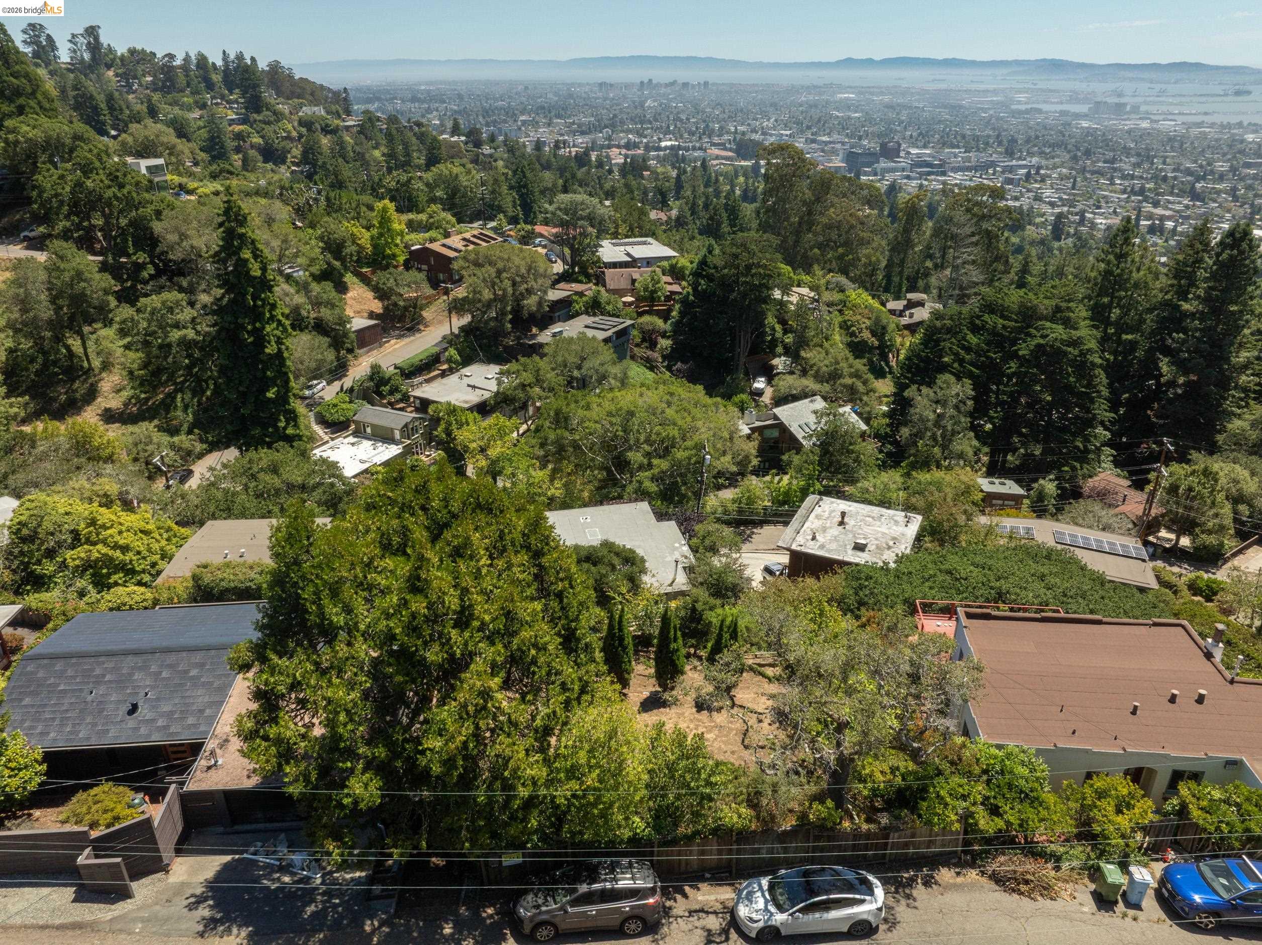 1072 Sterling Ave