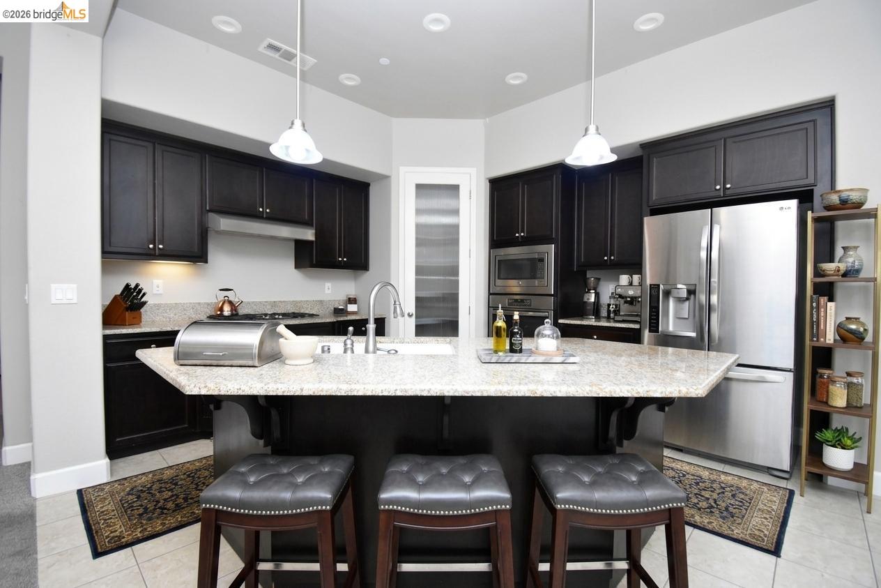 1110 Clearwater Creek Blvd, Manteca CA 95336 — photo 11