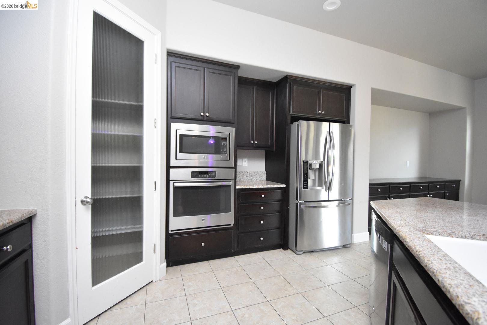 1110 Clearwater Creek Blvd, Manteca CA 95336 — photo 12