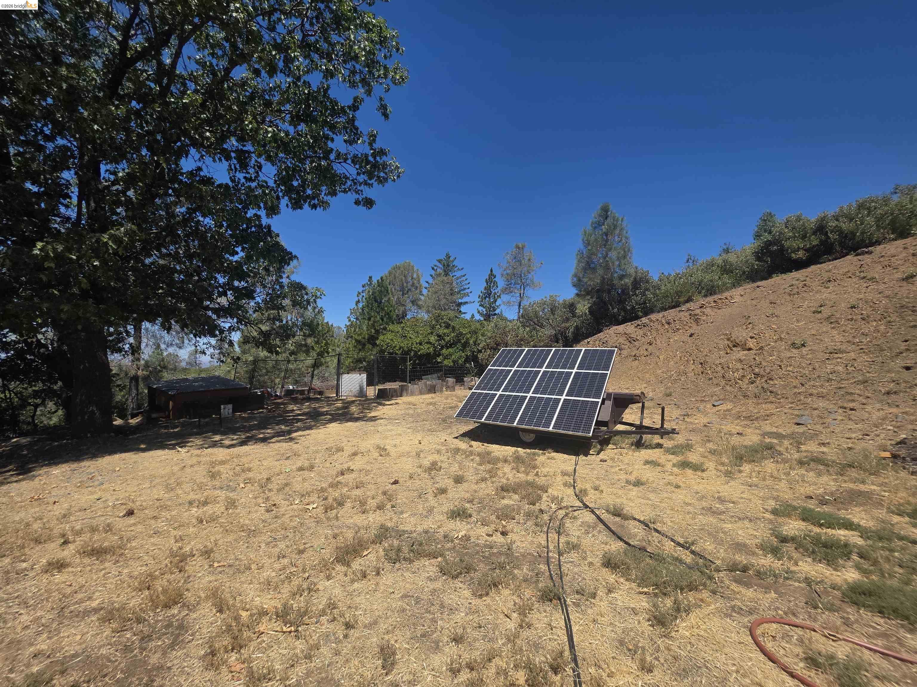 8262 Jackass Ridge Rd, Groveland CA 95321 — photo 22
