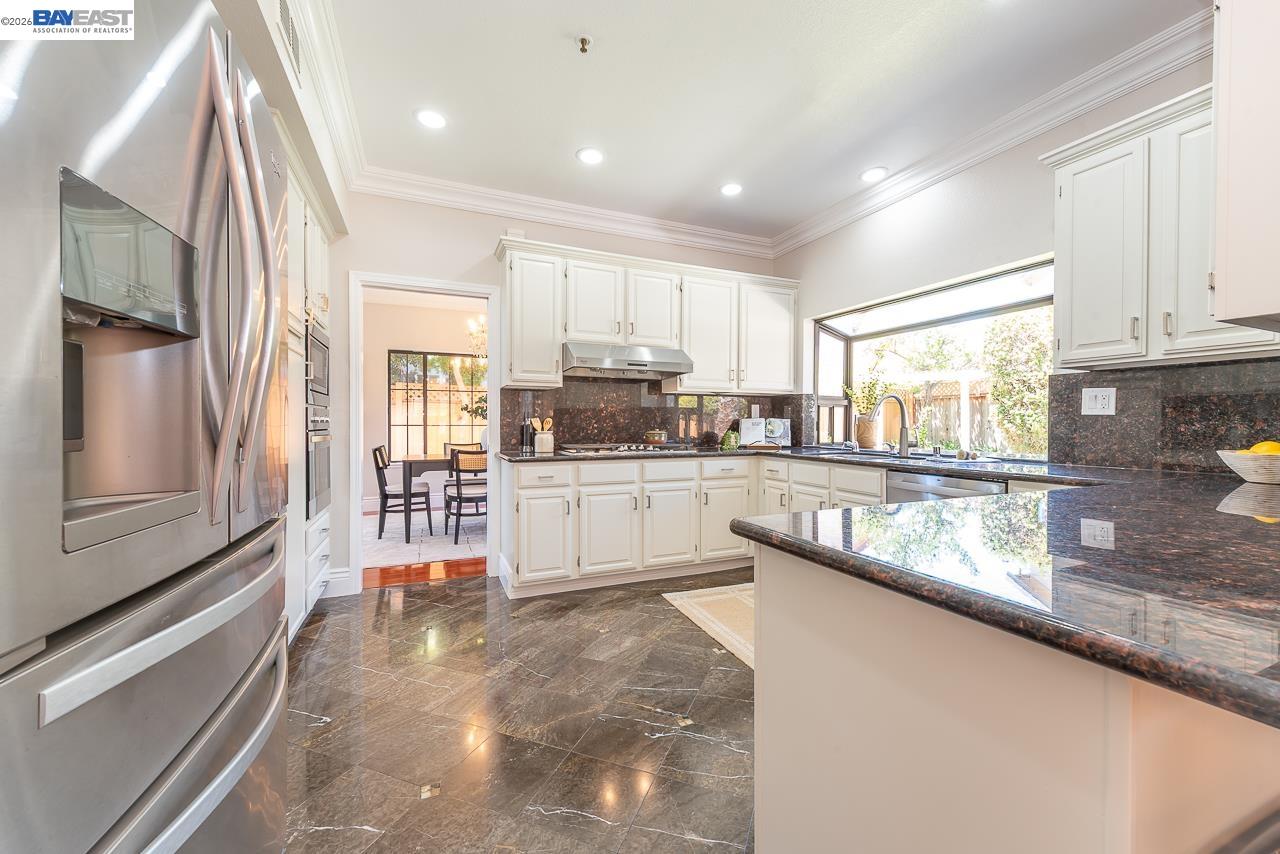 5125 Rose Way, Union City CA 94587 — photo 16