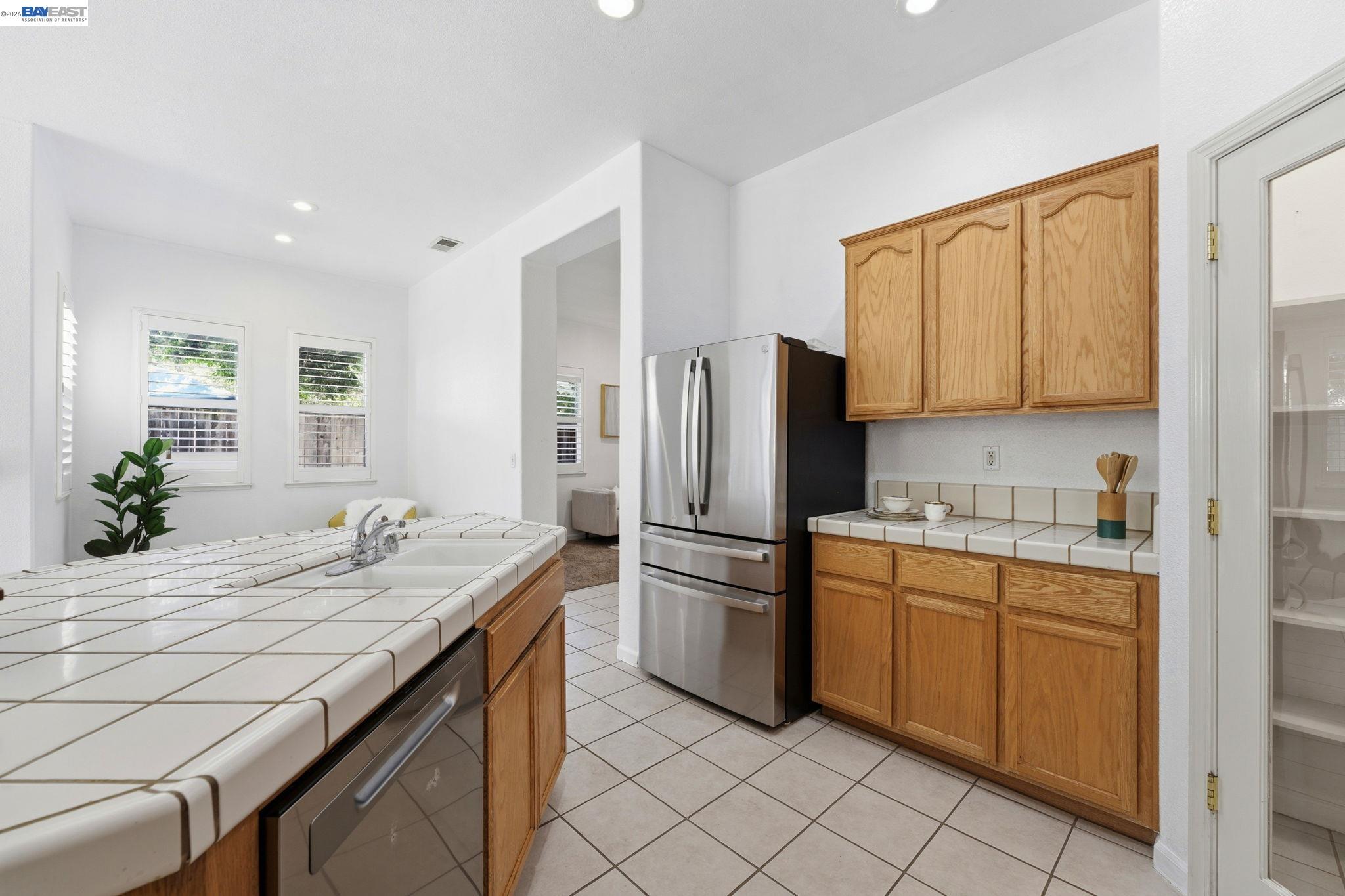 6485 pine meadow cir, Stockton CA 95219 — photo 13
