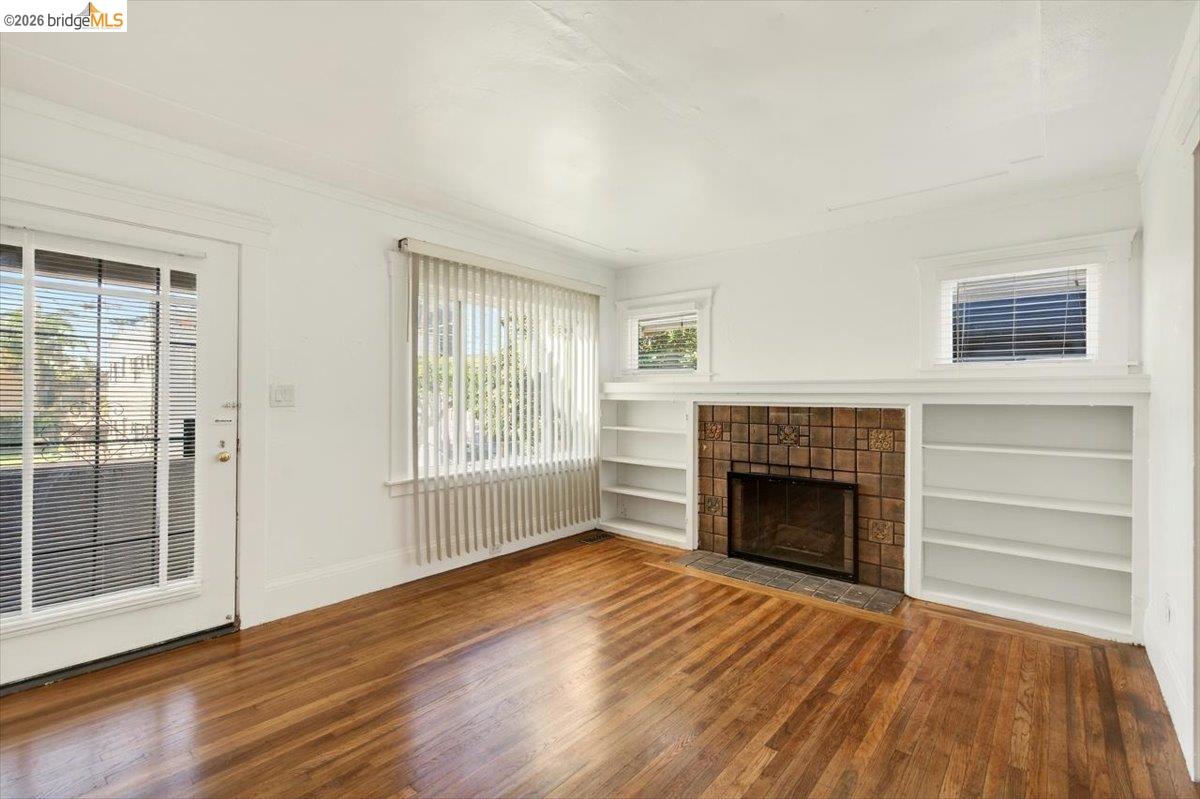 1070-1072 Aileen St, Oakland CA 94608 — photo 7