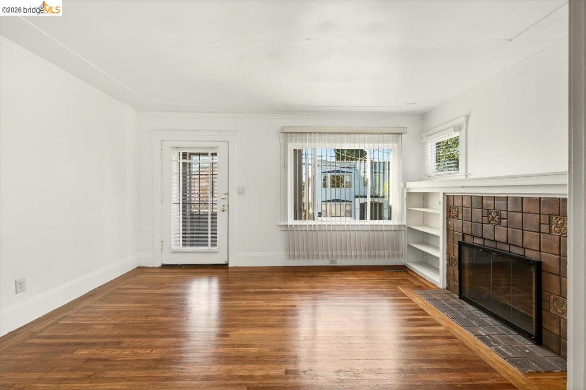 1070-1072 Aileen St, Oakland CA 94608 — photo 9