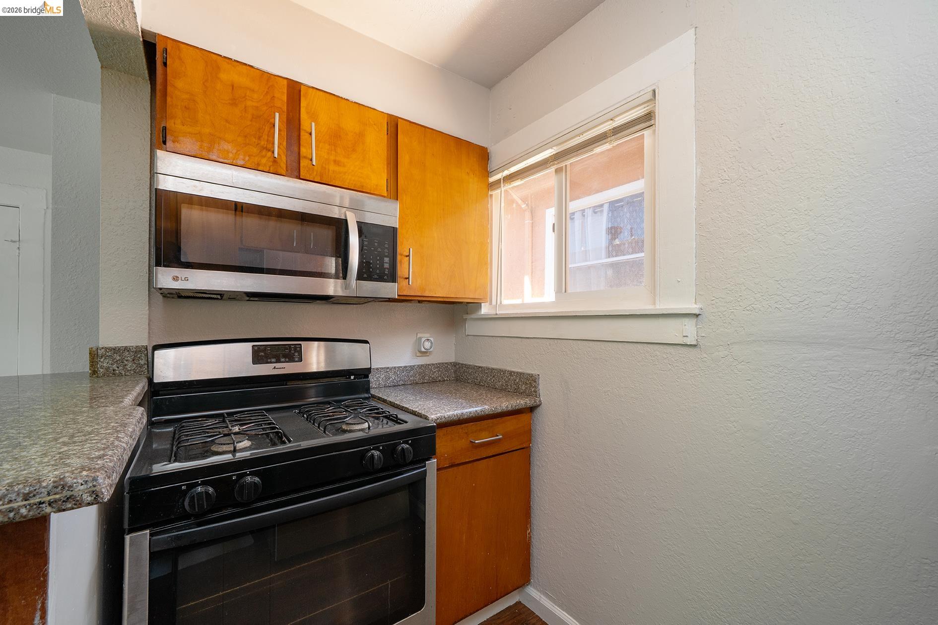 712 56Th St, Oakland CA 94609 — photo 13