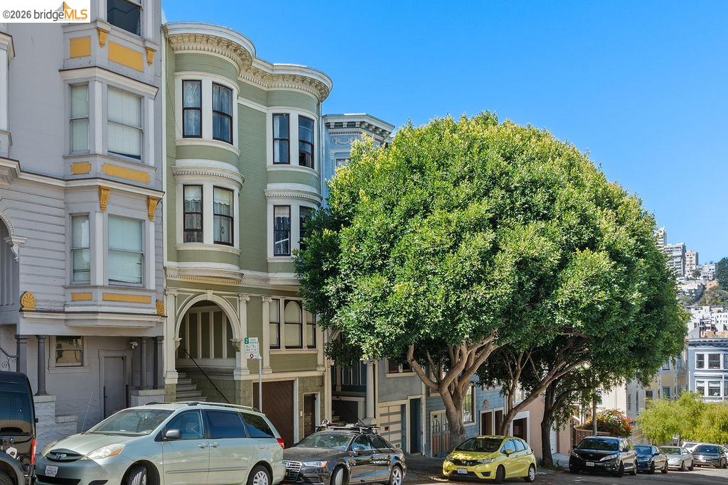 449-453 Chestnut St, San Francisco CA 94133 — photo 2
