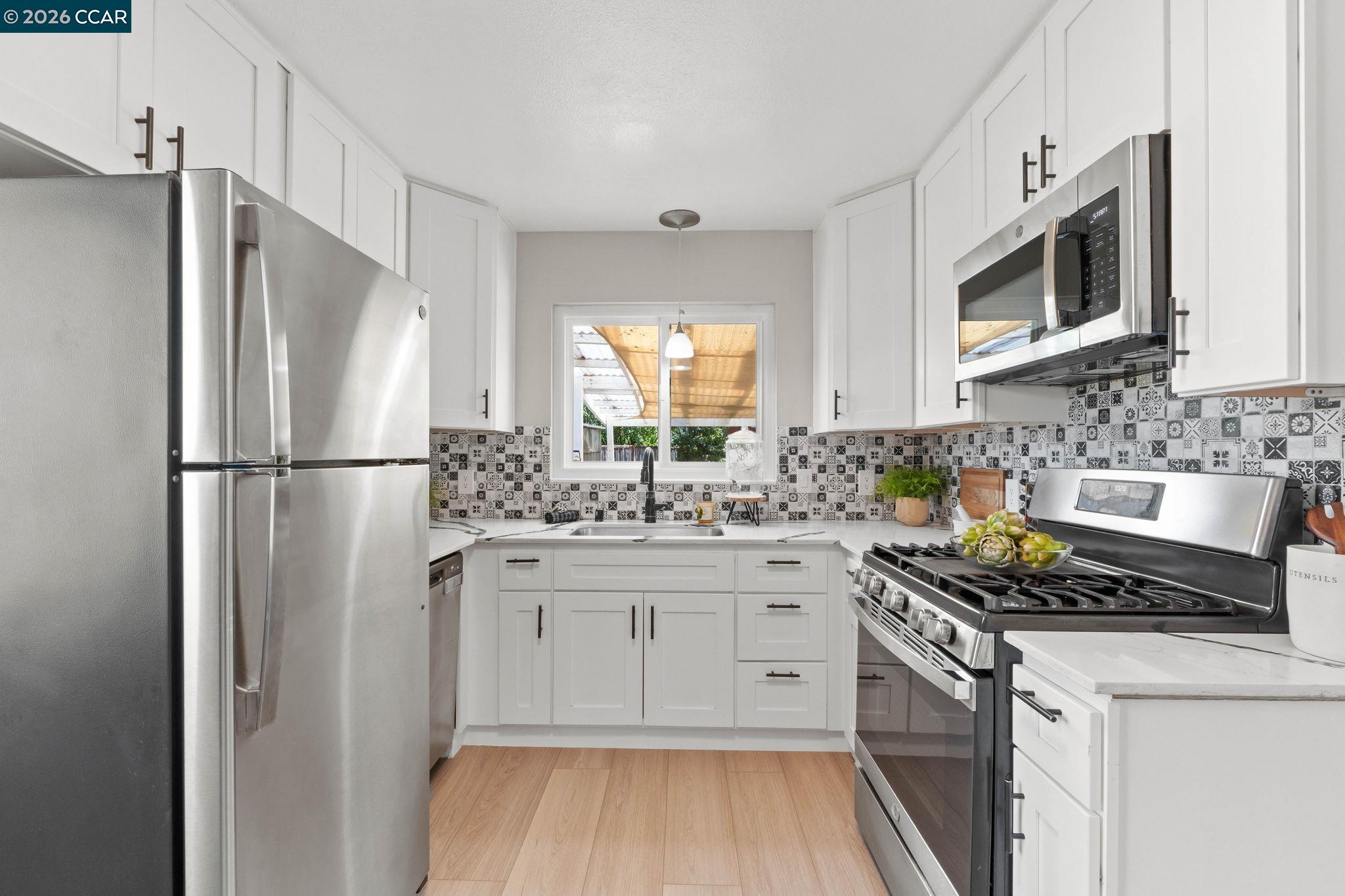 17242 Via El Cerrito, San Lorenzo CA 94580 — photo 7