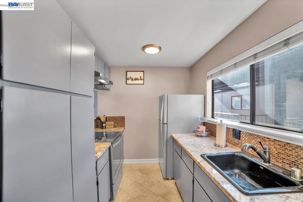 7 Embarcadero # 312, Oakland CA 94607 — photo 11