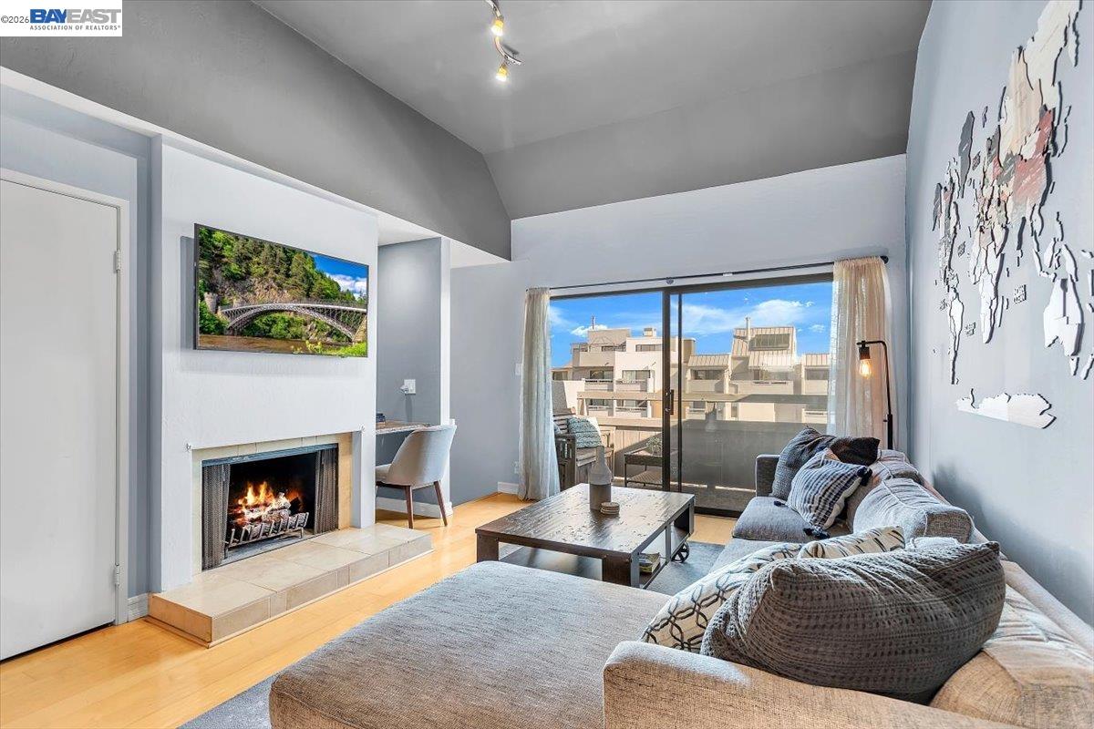 7 Embarcadero # 312, Oakland CA 94607 — photo 9