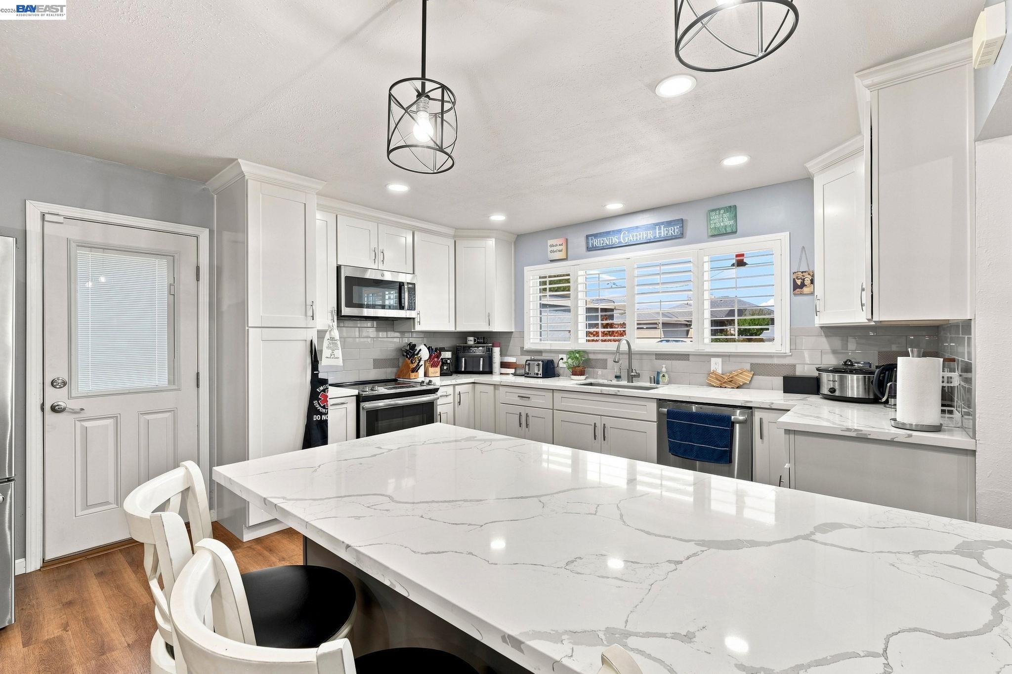 20927 Nunes Ave, Castro Valley CA 94546 — photo 9