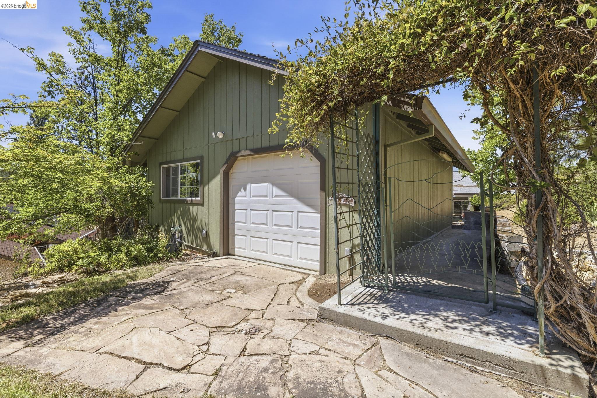 21835 White Thorn, Sonora CA 95370 — photo 34