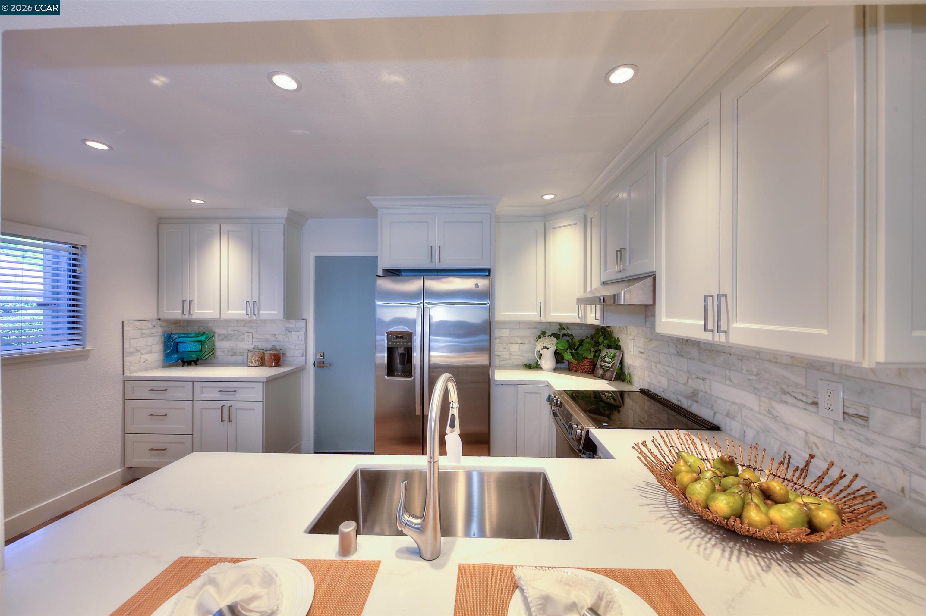 105 Coventry, Hercules CA 94547 — photo 13