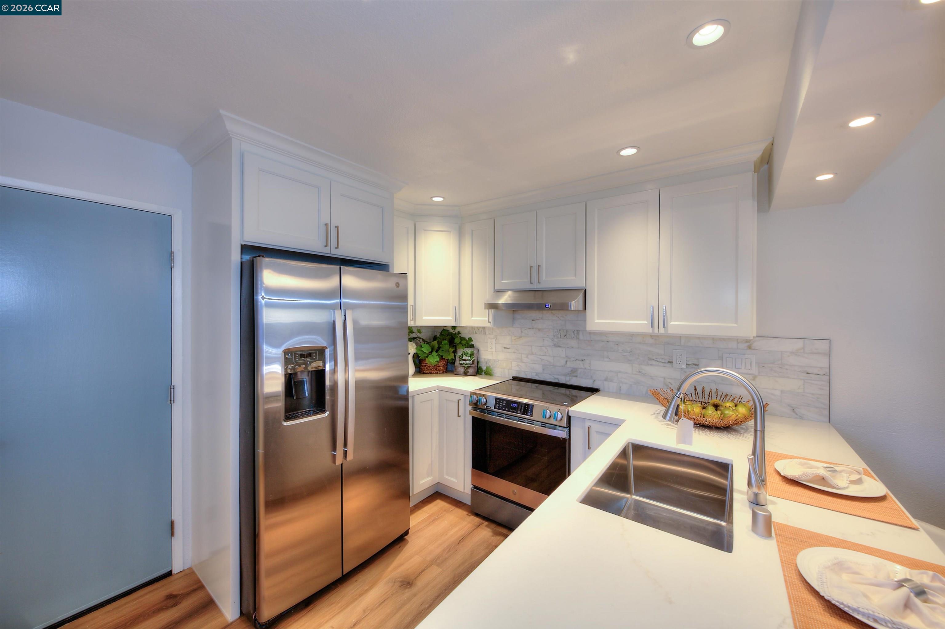 105 Coventry, Hercules CA 94547 — photo 14