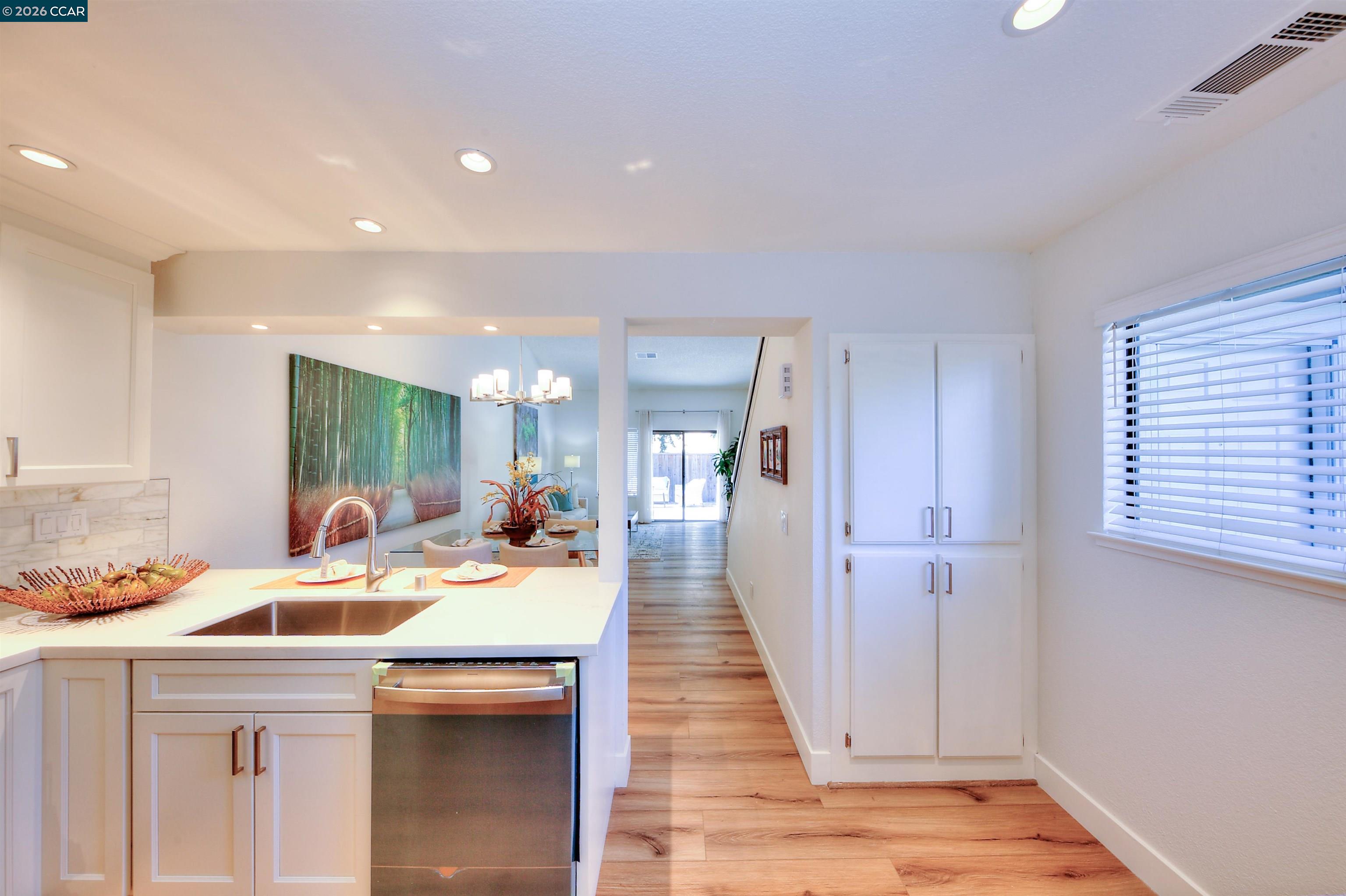 105 Coventry, Hercules CA 94547 — photo 16