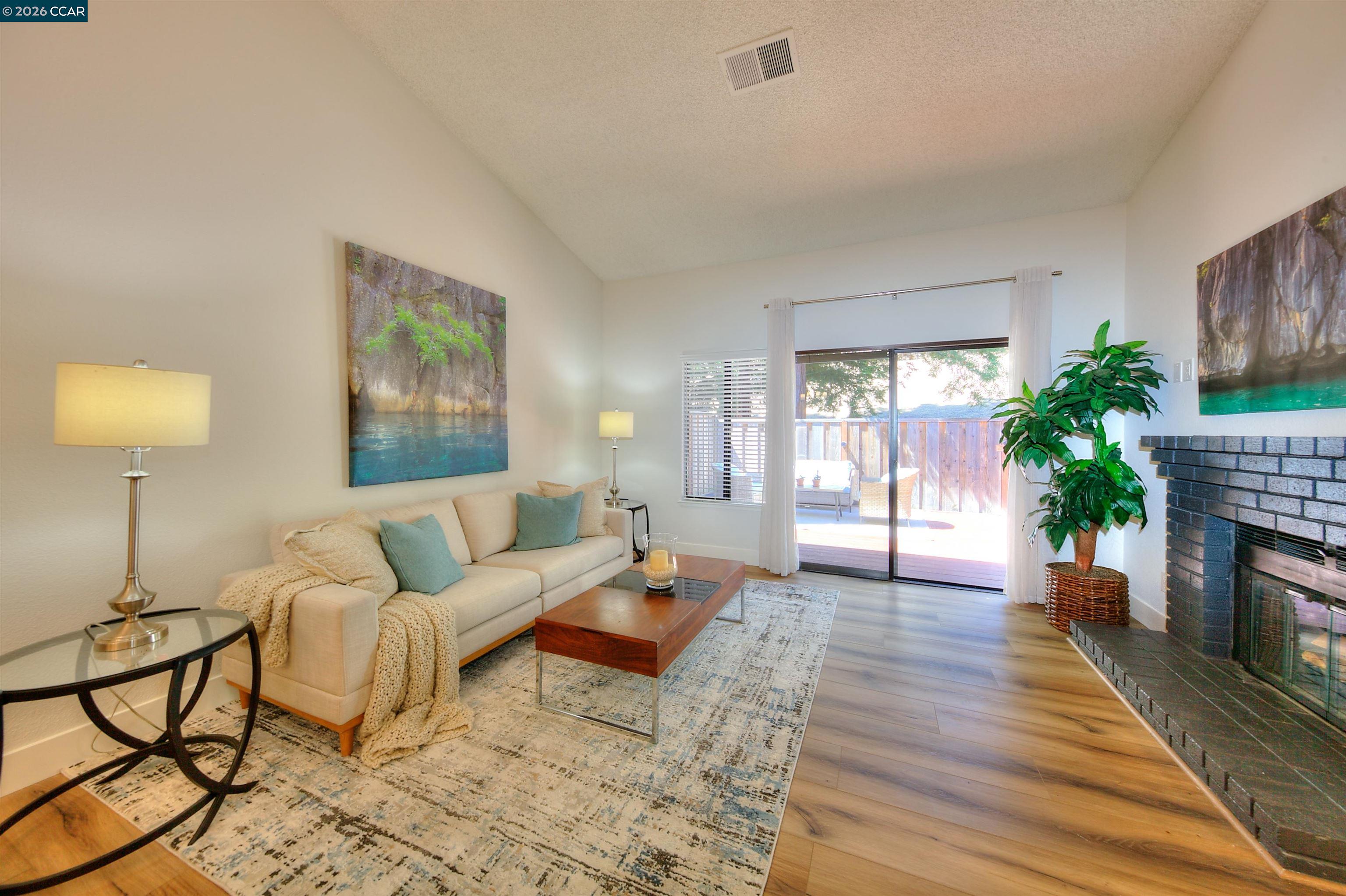 105 Coventry, Hercules CA 94547 — photo 42