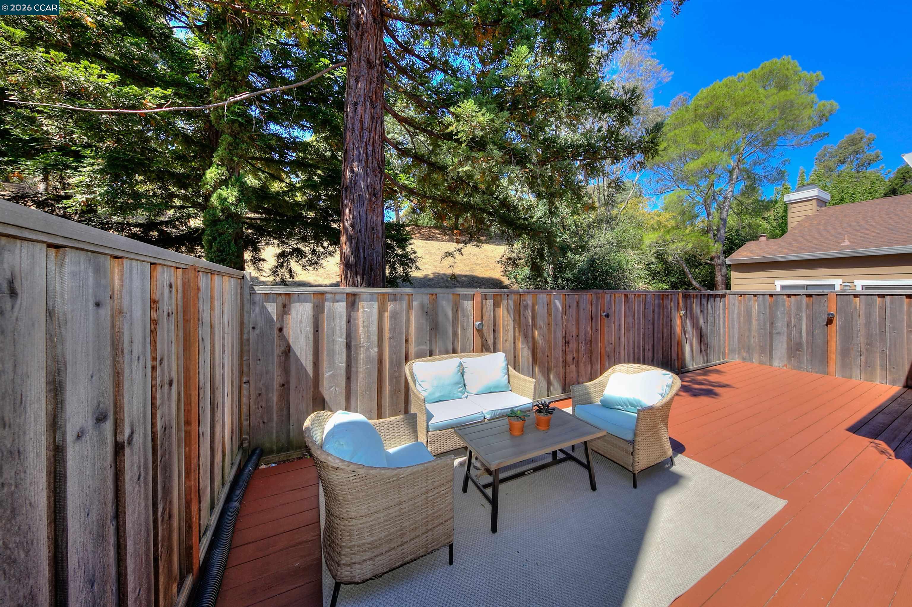 105 Coventry, Hercules CA 94547 — photo 44