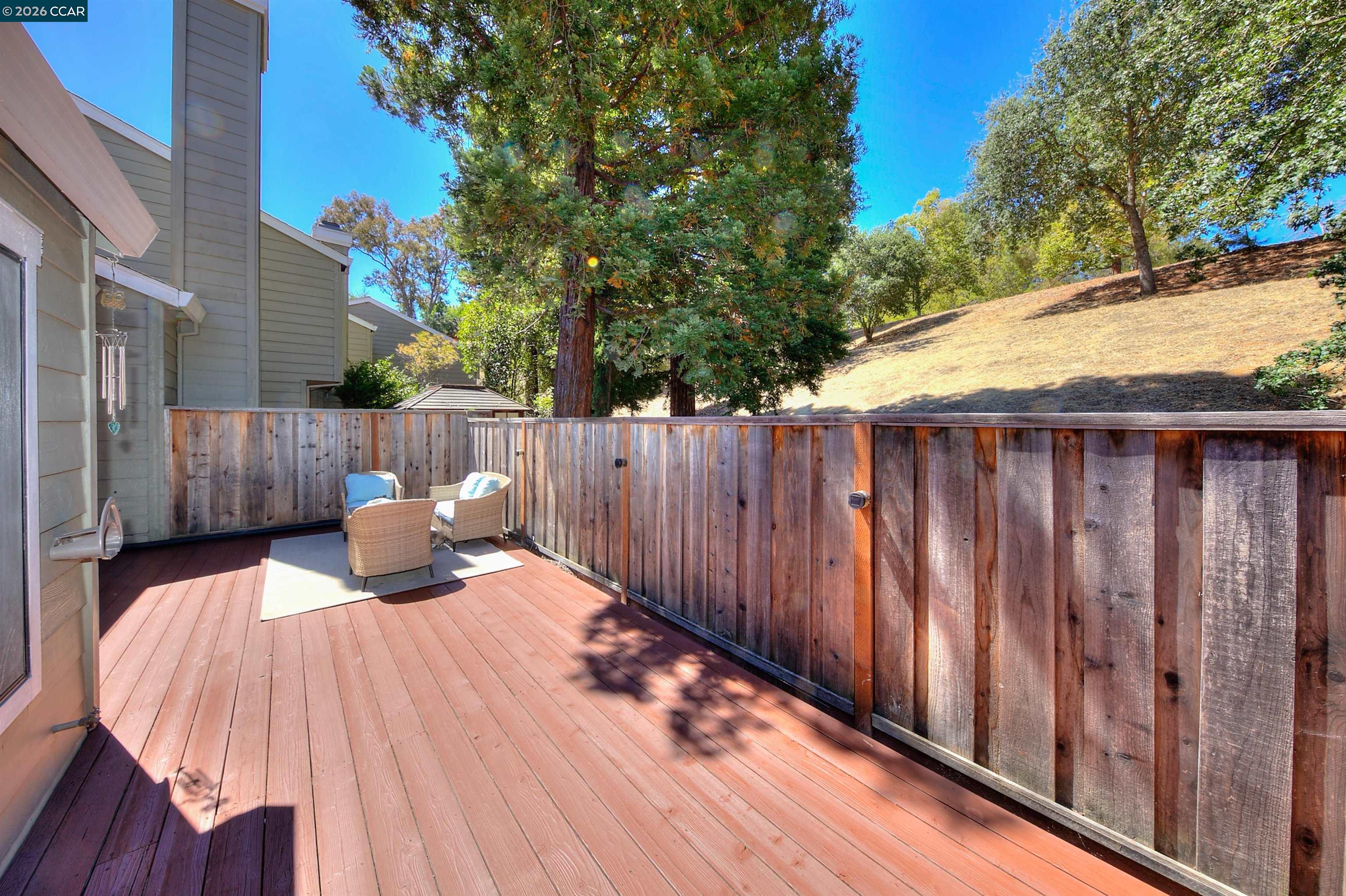 105 Coventry, Hercules CA 94547 — photo 47