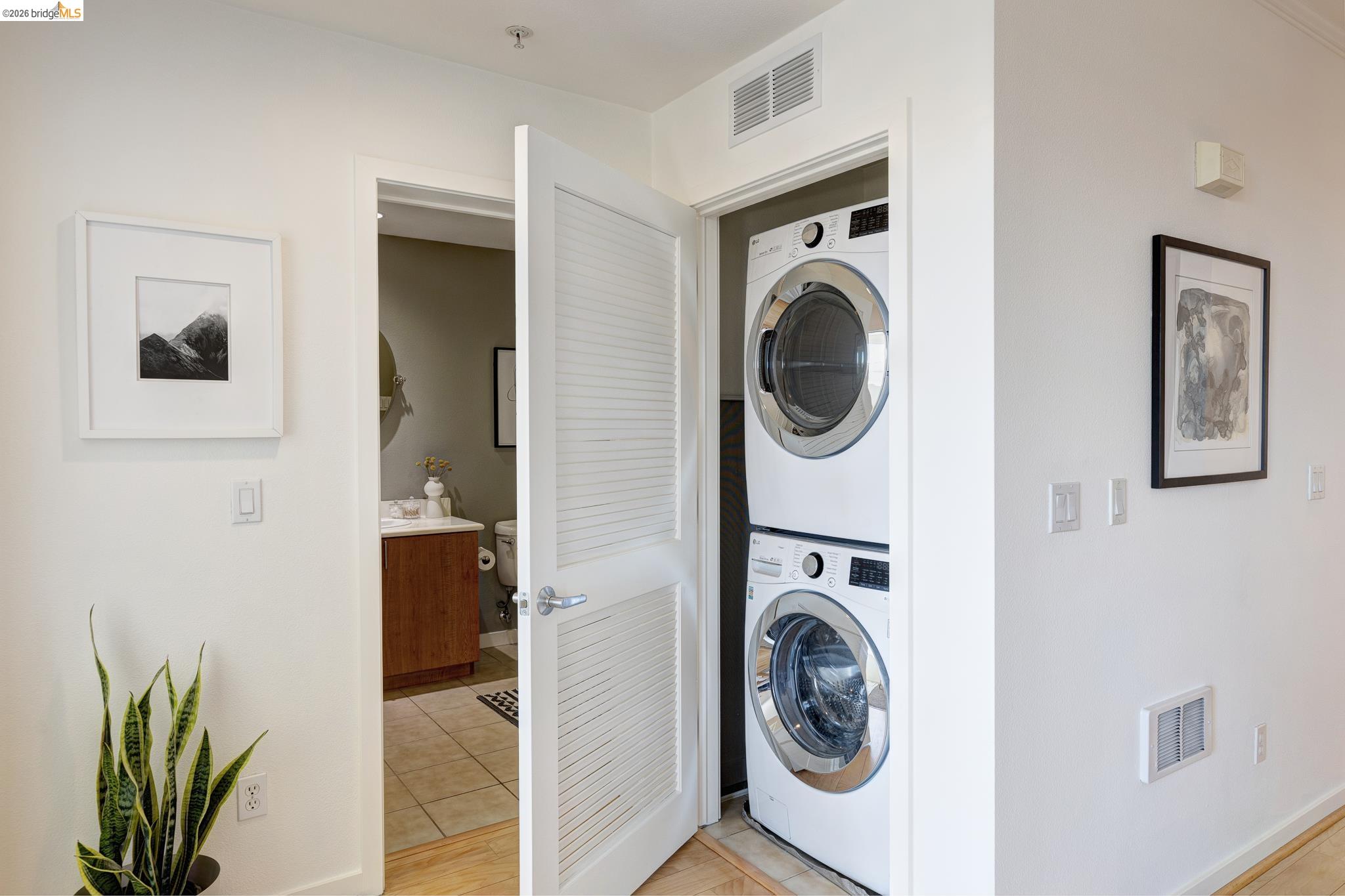 3090 Glascock St # 303, Oakland CA 94601 — photo 38