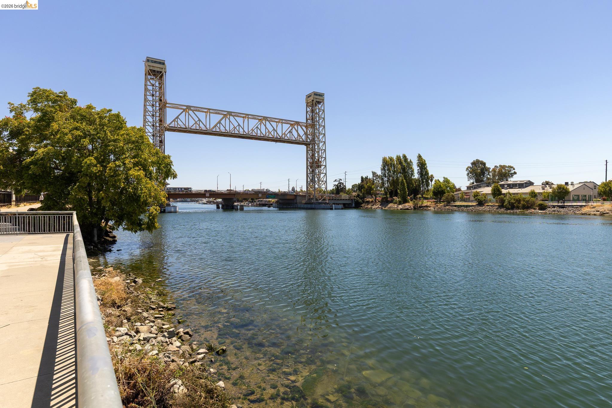 3090 Glascock St # 303, Oakland CA 94601 — photo 49