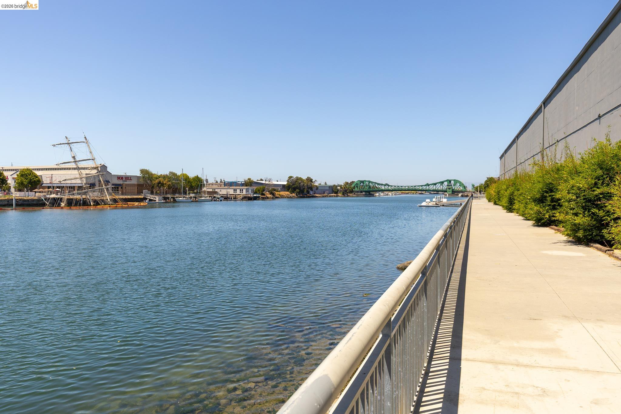 3090 Glascock St # 303, Oakland CA 94601 — photo 50