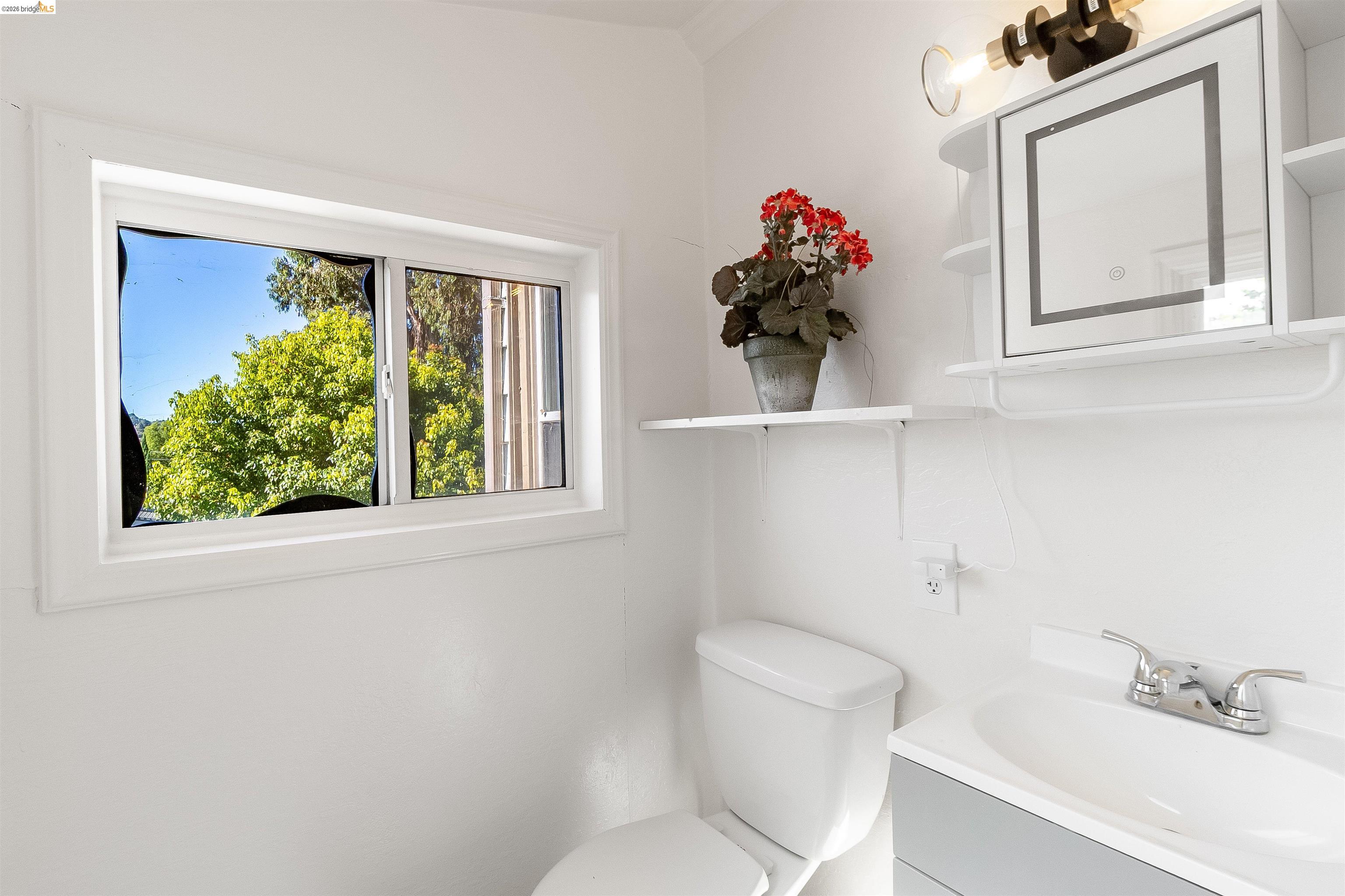 826 Benicia Rd, Vallejo CA 94591 — photo 17
