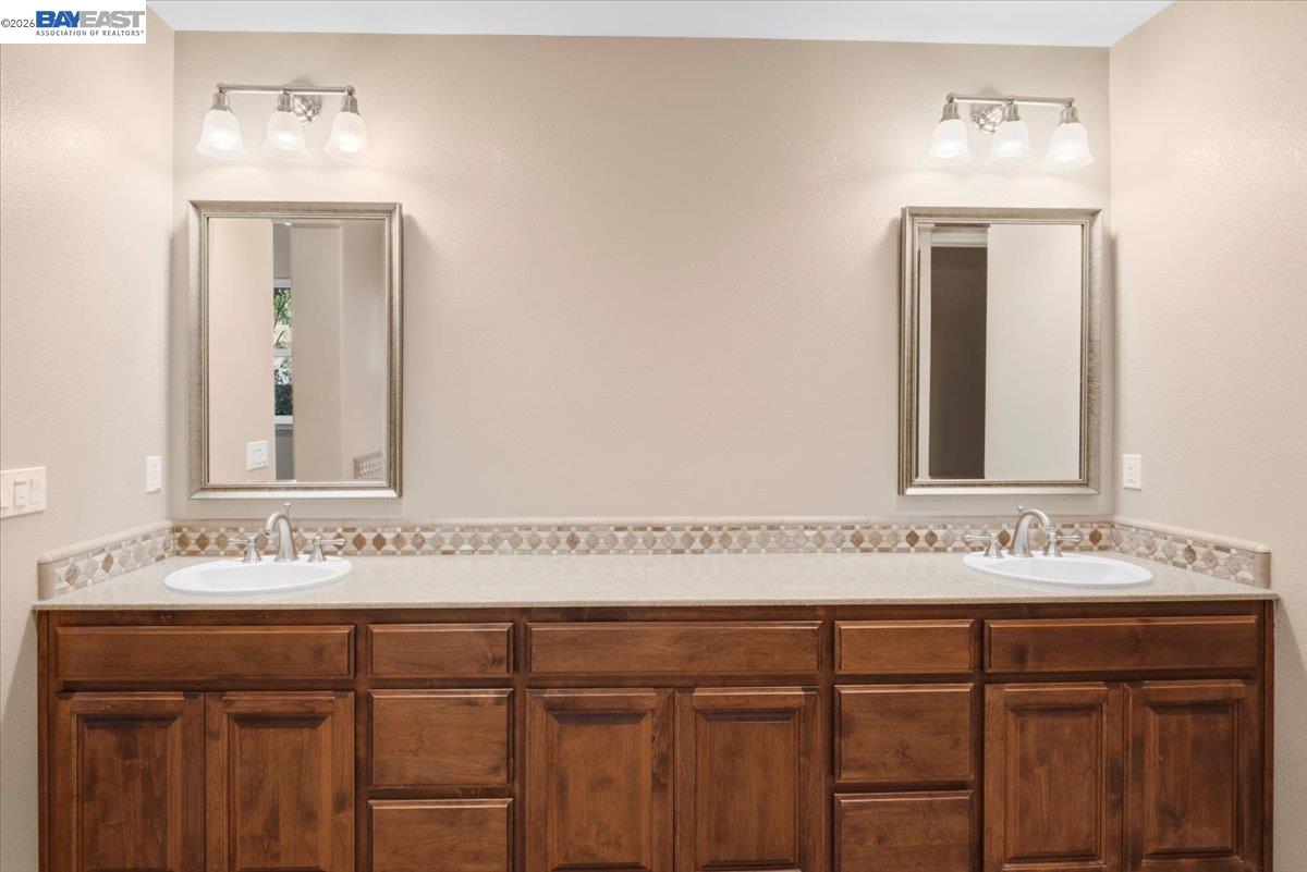 2560 Calabria Ct, Dublin CA 94568 — photo 31