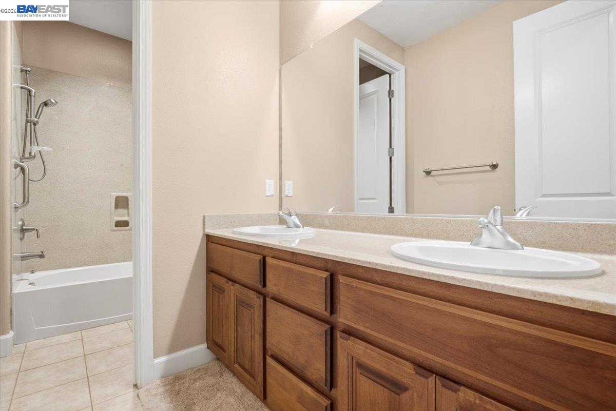 2560 Calabria Ct, Dublin CA 94568 — photo 48