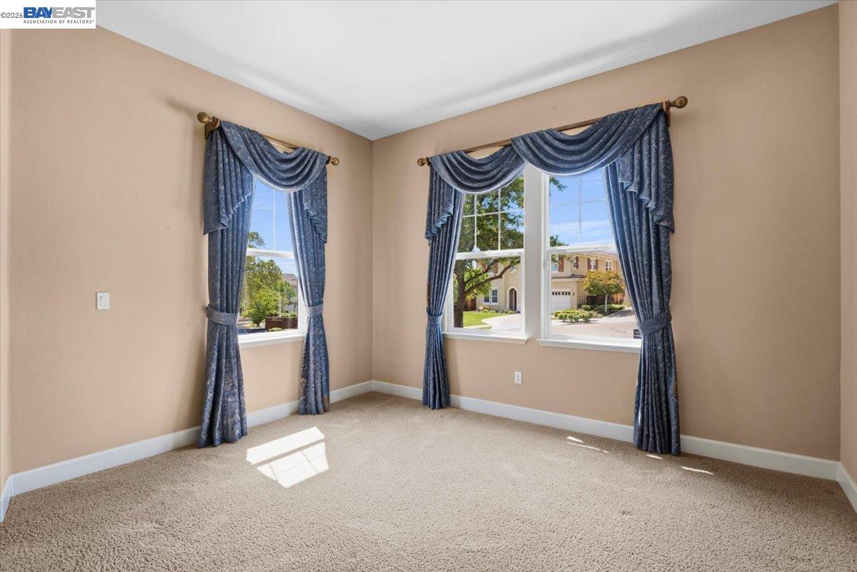 2560 Calabria Ct, Dublin CA 94568 — photo 7