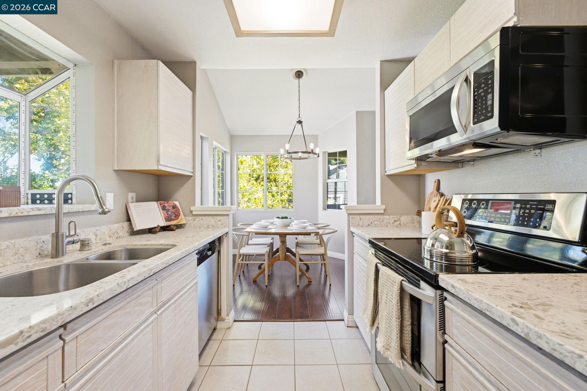 7650 Canyon Meadows Cir # F, Pleasanton CA 94588 — photo 13