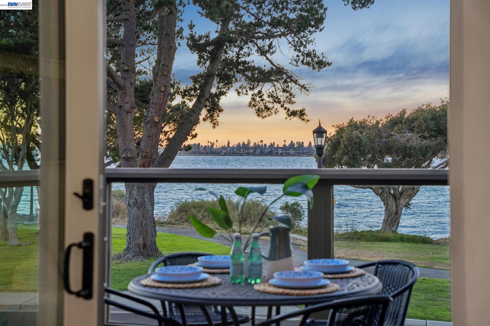 611 Harbor Rd, Alameda CA 94502 — photo 8