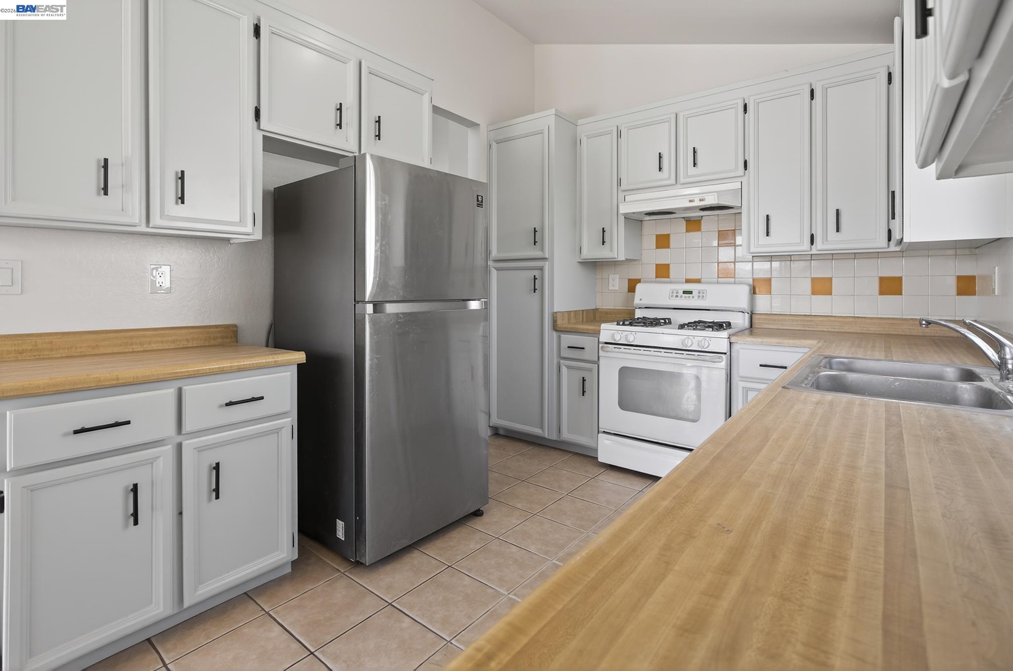 247 Sparrow Dr, Hercules CA 94547 — photo 18