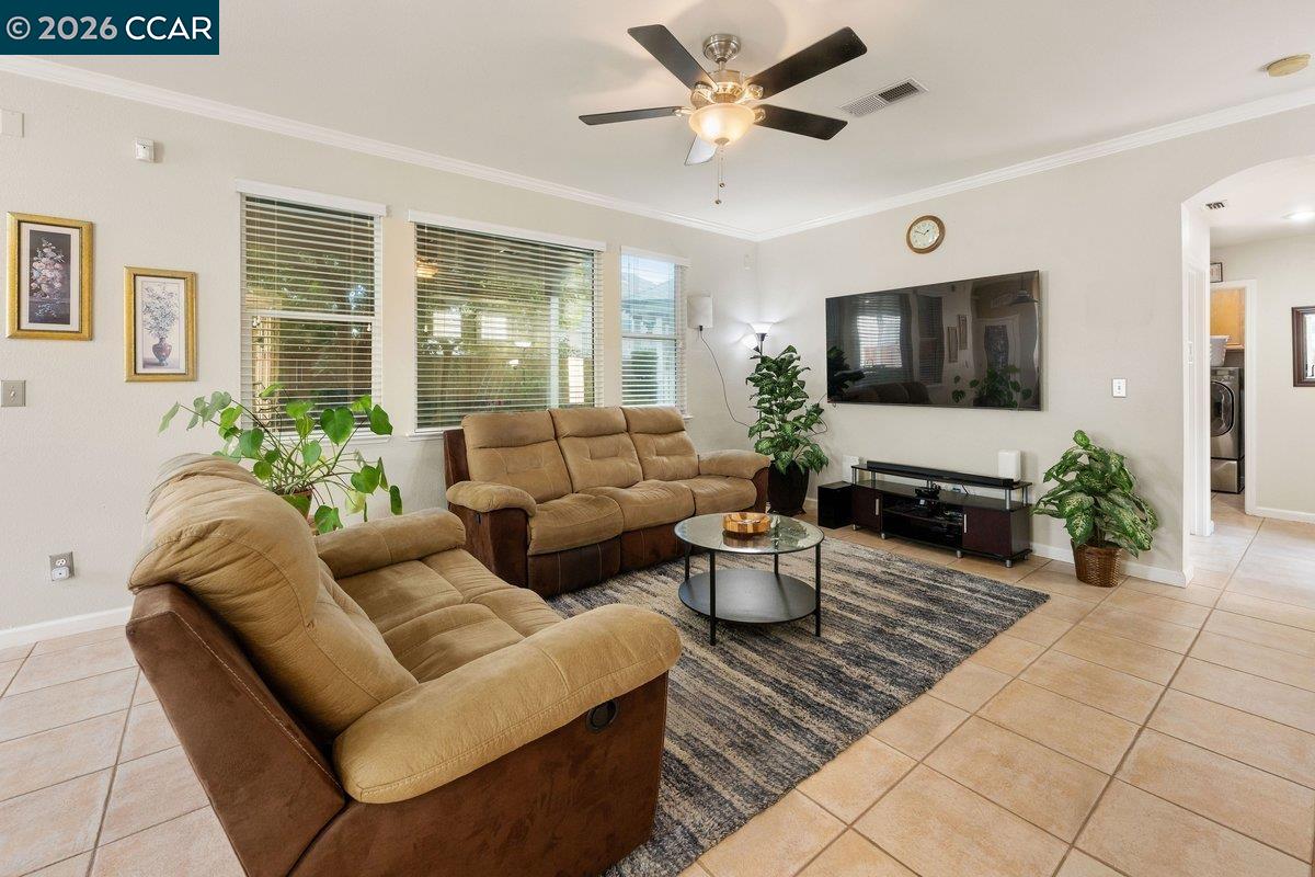 1615 Laurelbrook Dr, Tracy CA 95377 — photo 8