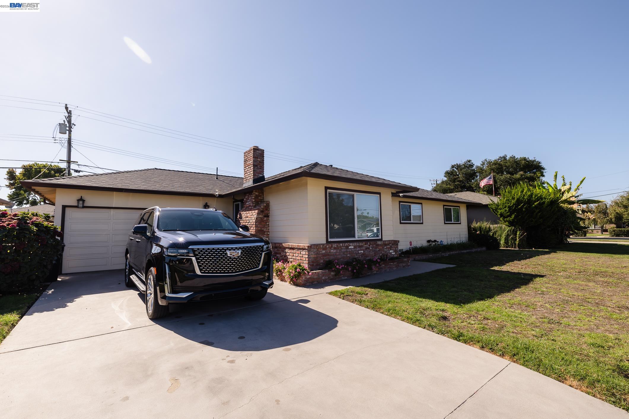 767 Lemos Ave