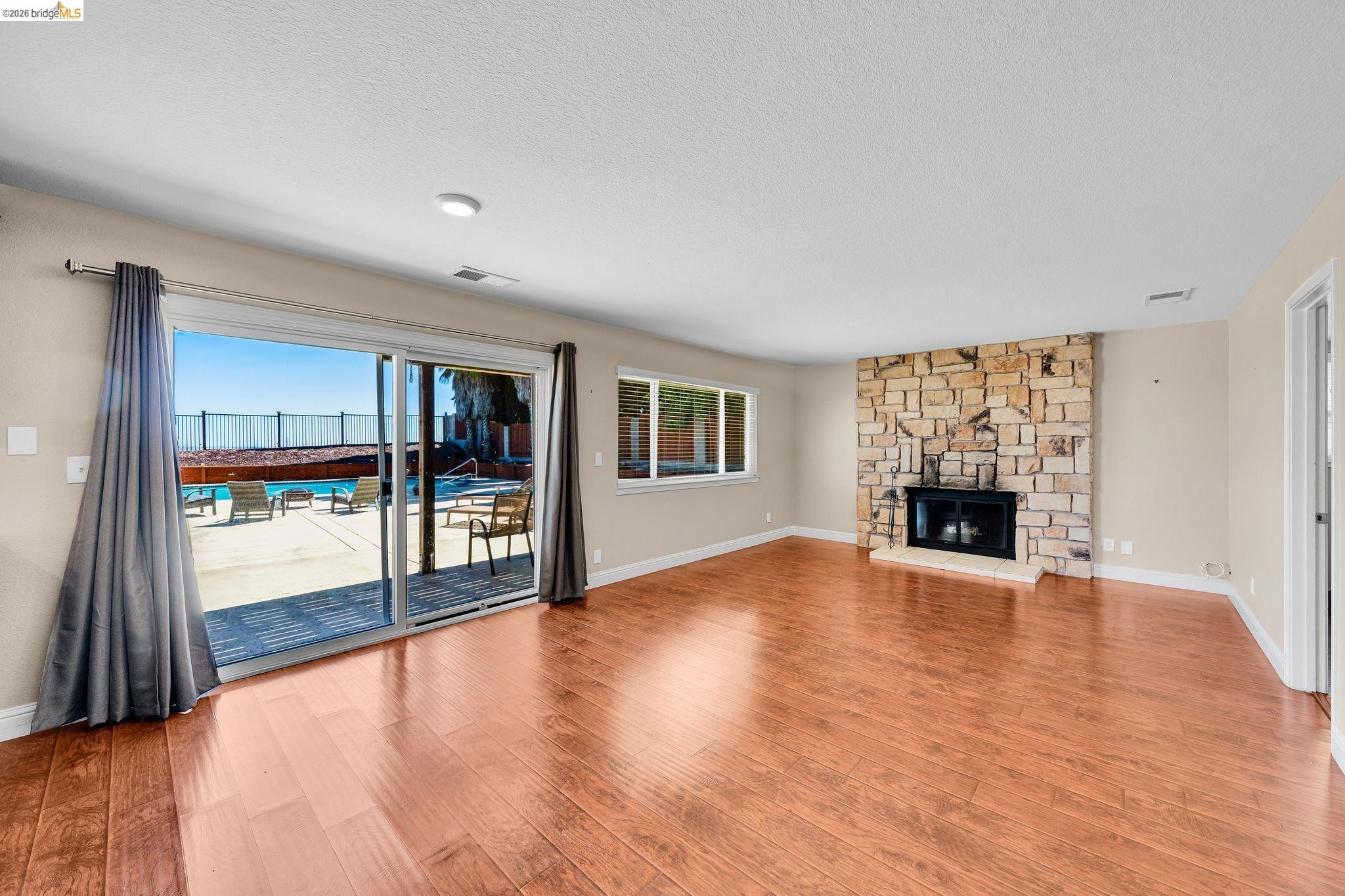 2741 Bluebell Cir, Antioch CA 94531 — photo 10