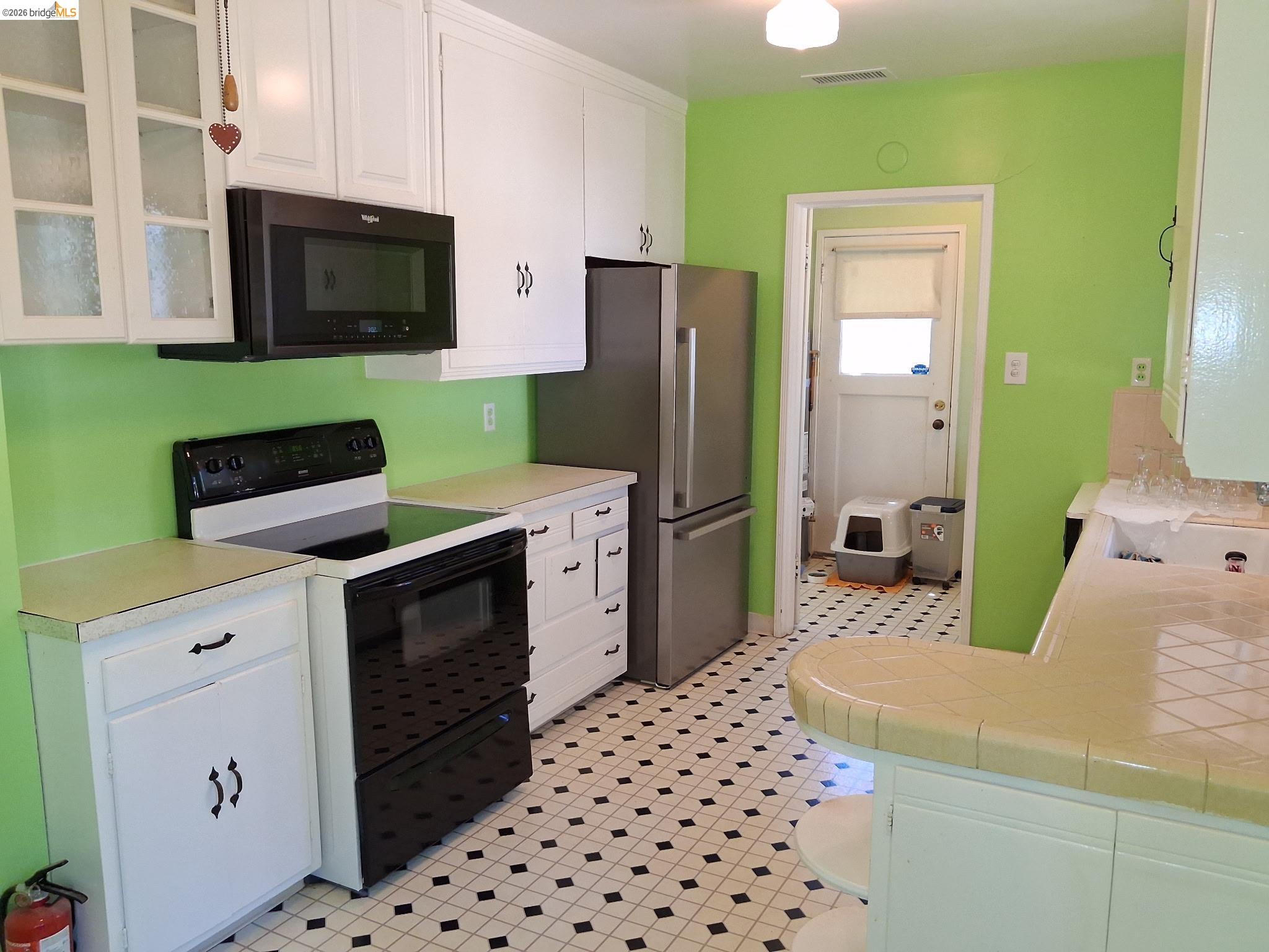 125 Oak Place, Pittsburg CA 94565 — photo 11