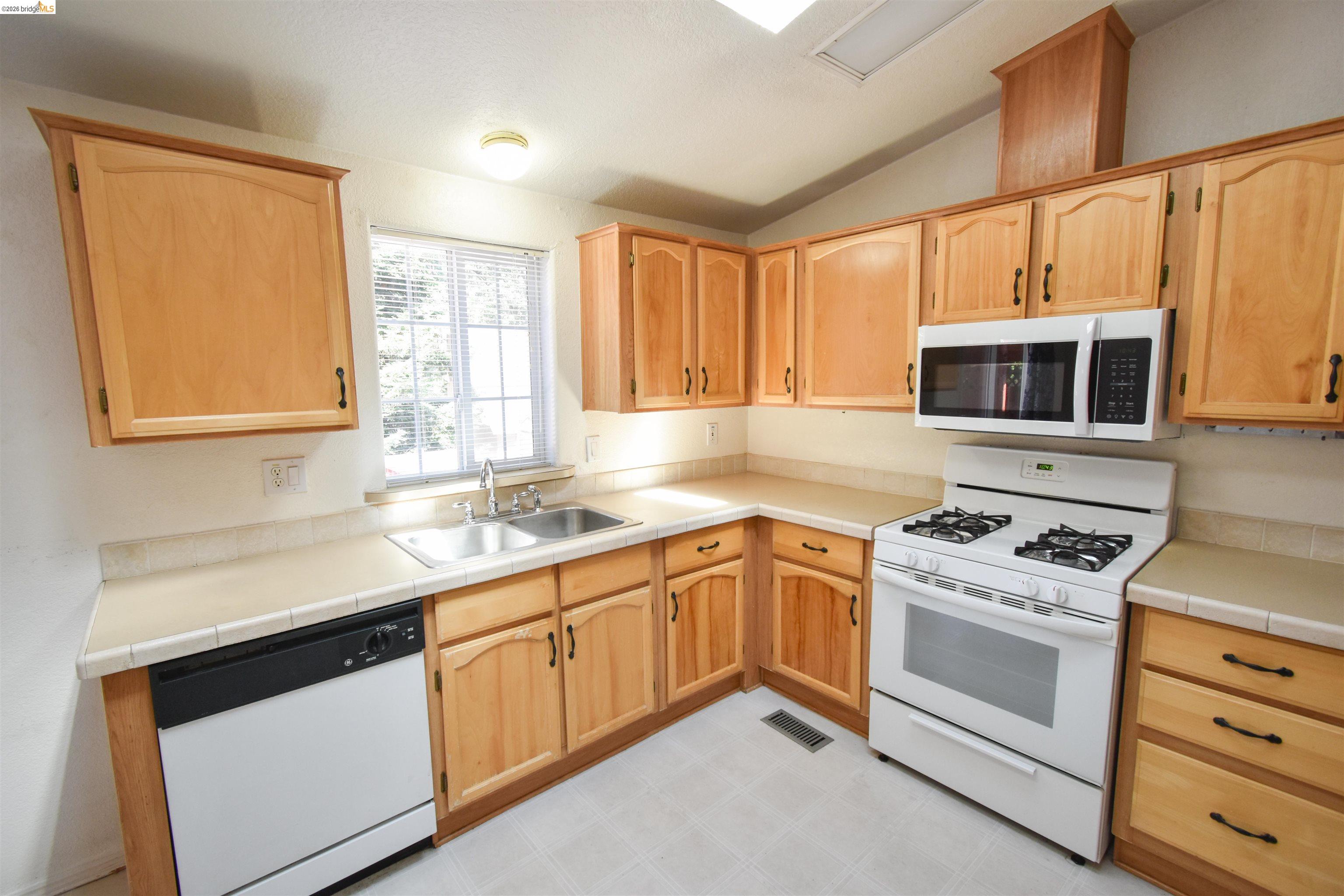 22026 Crystal Falls Dr, Sonora CA 95370 — photo 12