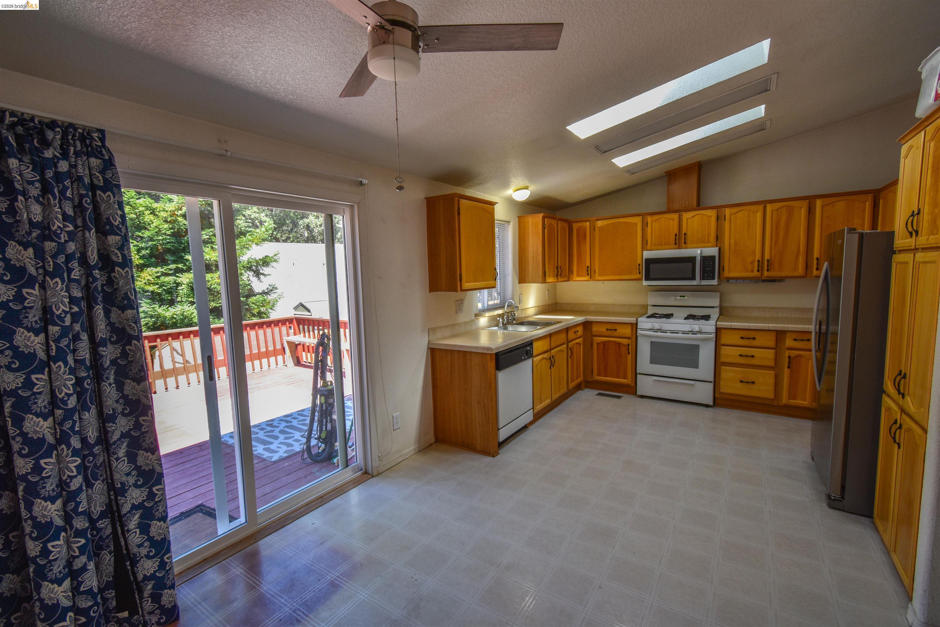 22026 Crystal Falls Dr, Sonora CA 95370 — photo 9