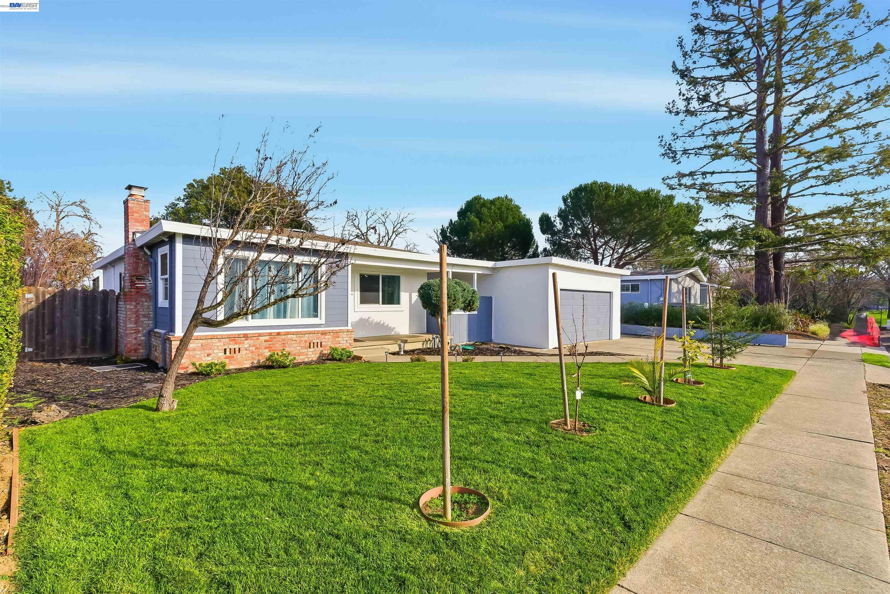 1382 Donna St, Novato CA 94947 — photo 3