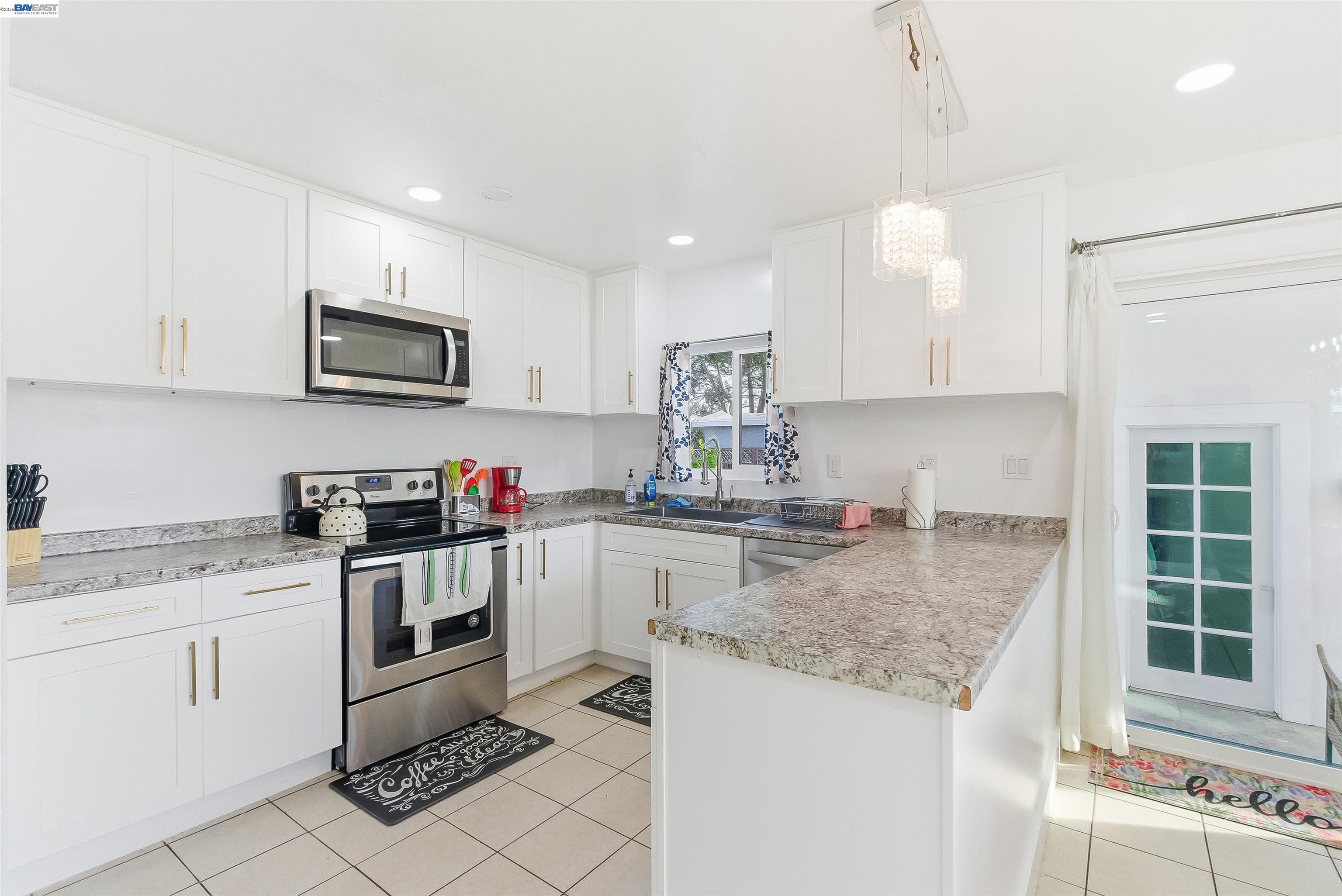 1382 Donna St, Novato CA 94947 — photo 36