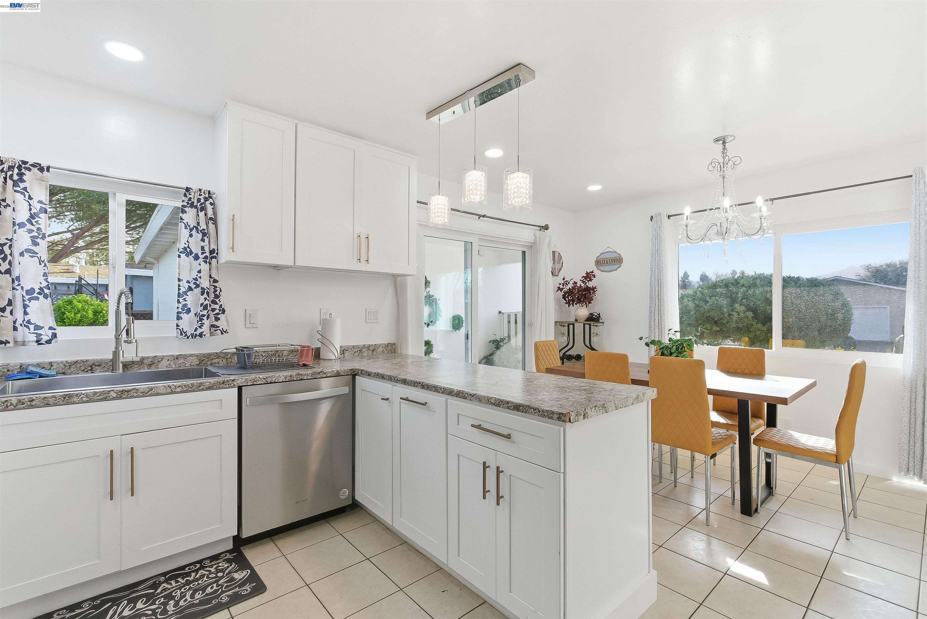1382 Donna St, Novato CA 94947 — photo 38