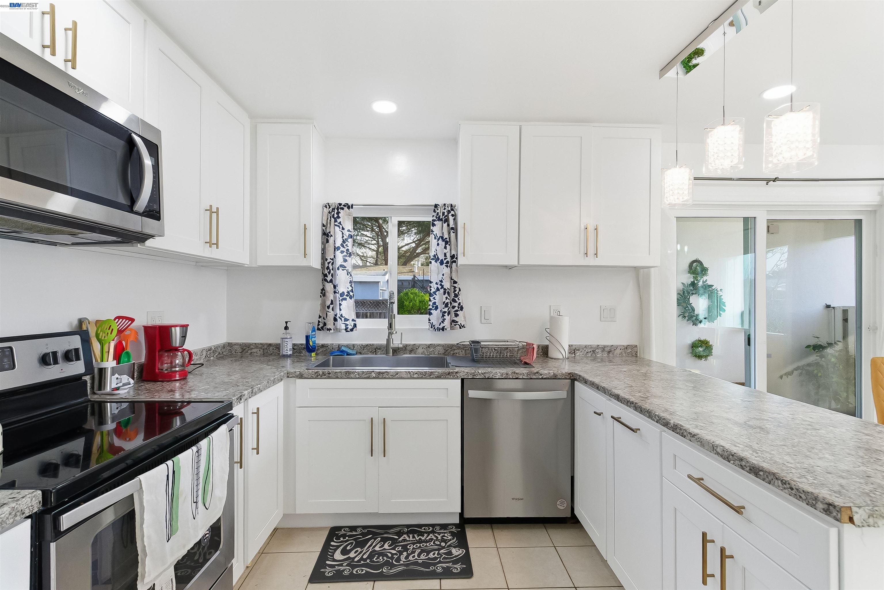 1382 Donna St, Novato CA 94947 — photo 44