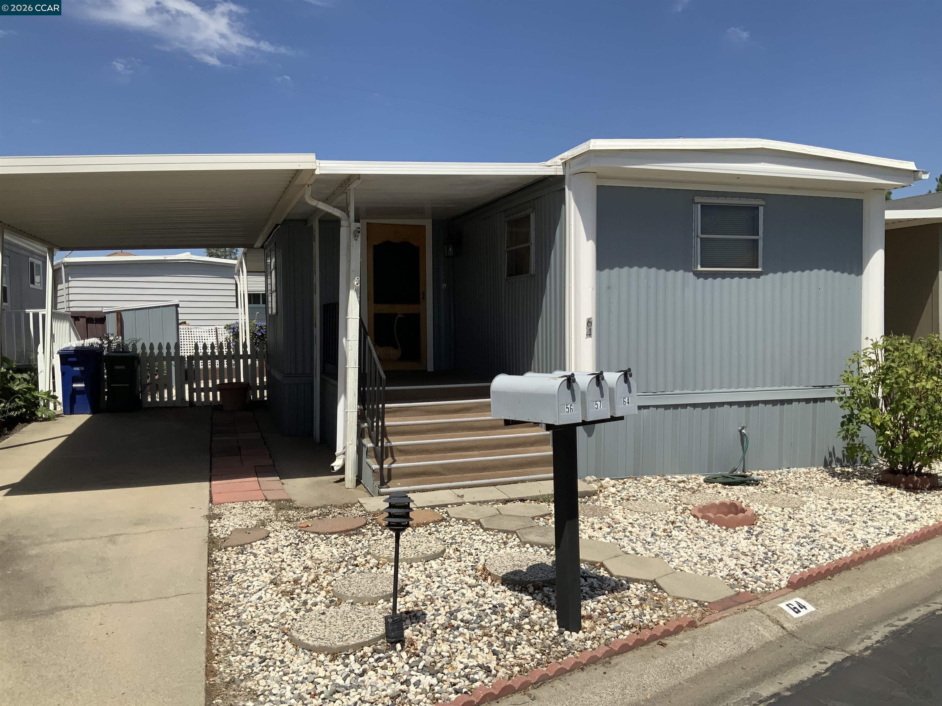 Front Image Thumbnail for CC41143614
