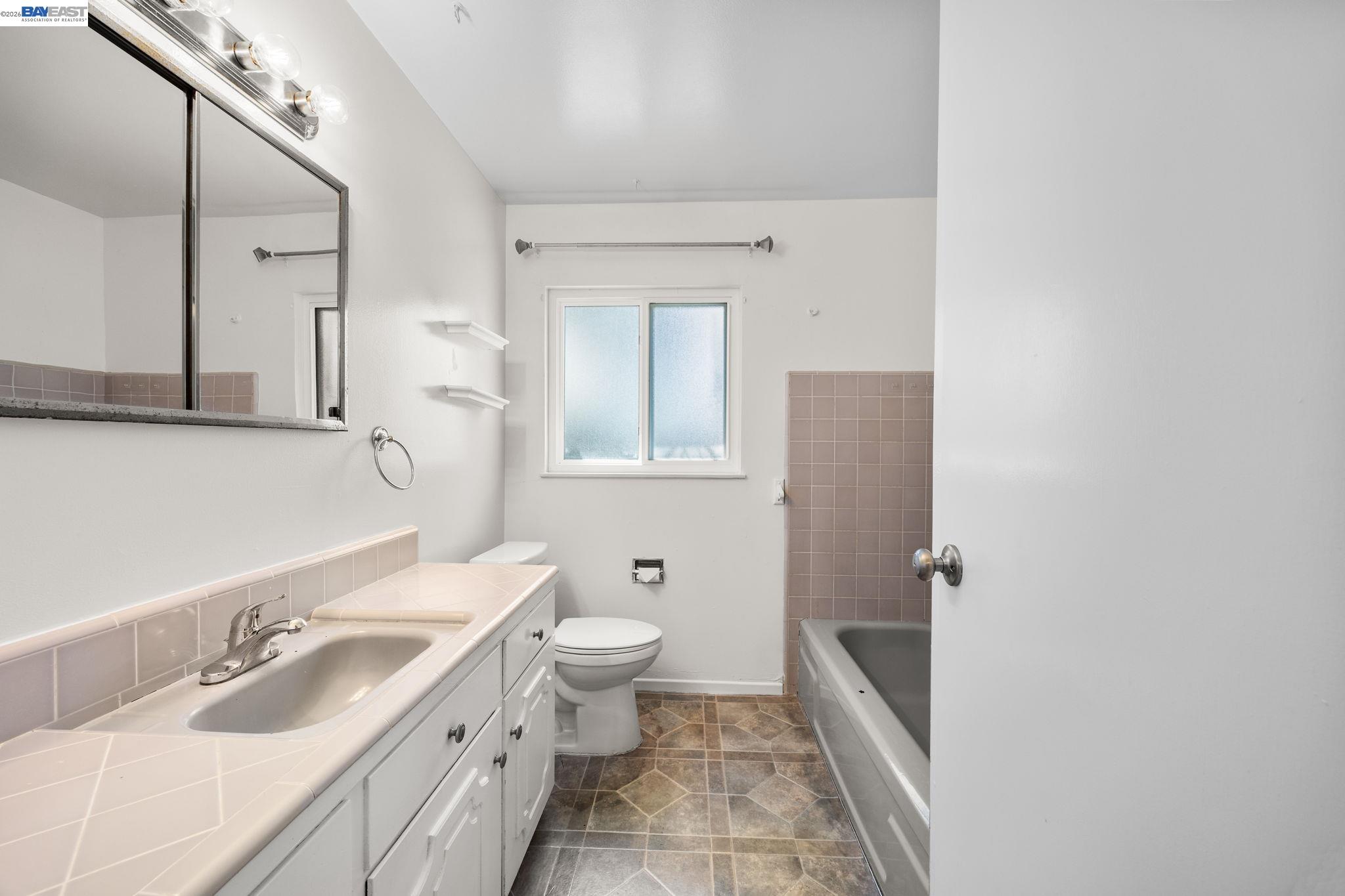 316 E CANTERBURY DR., Stockton CA 95207 — photo 18