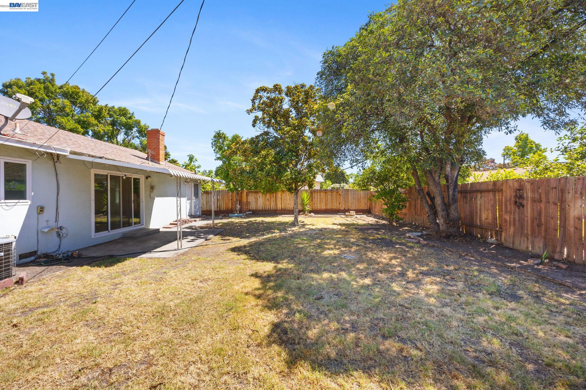 316 E CANTERBURY DR., Stockton CA 95207 — photo 24
