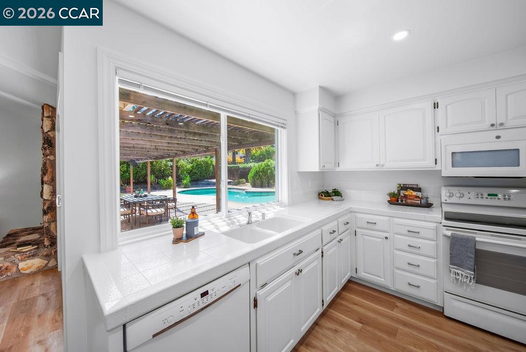 945 Natchez Dr, Walnut Creek CA 94598 — photo 12